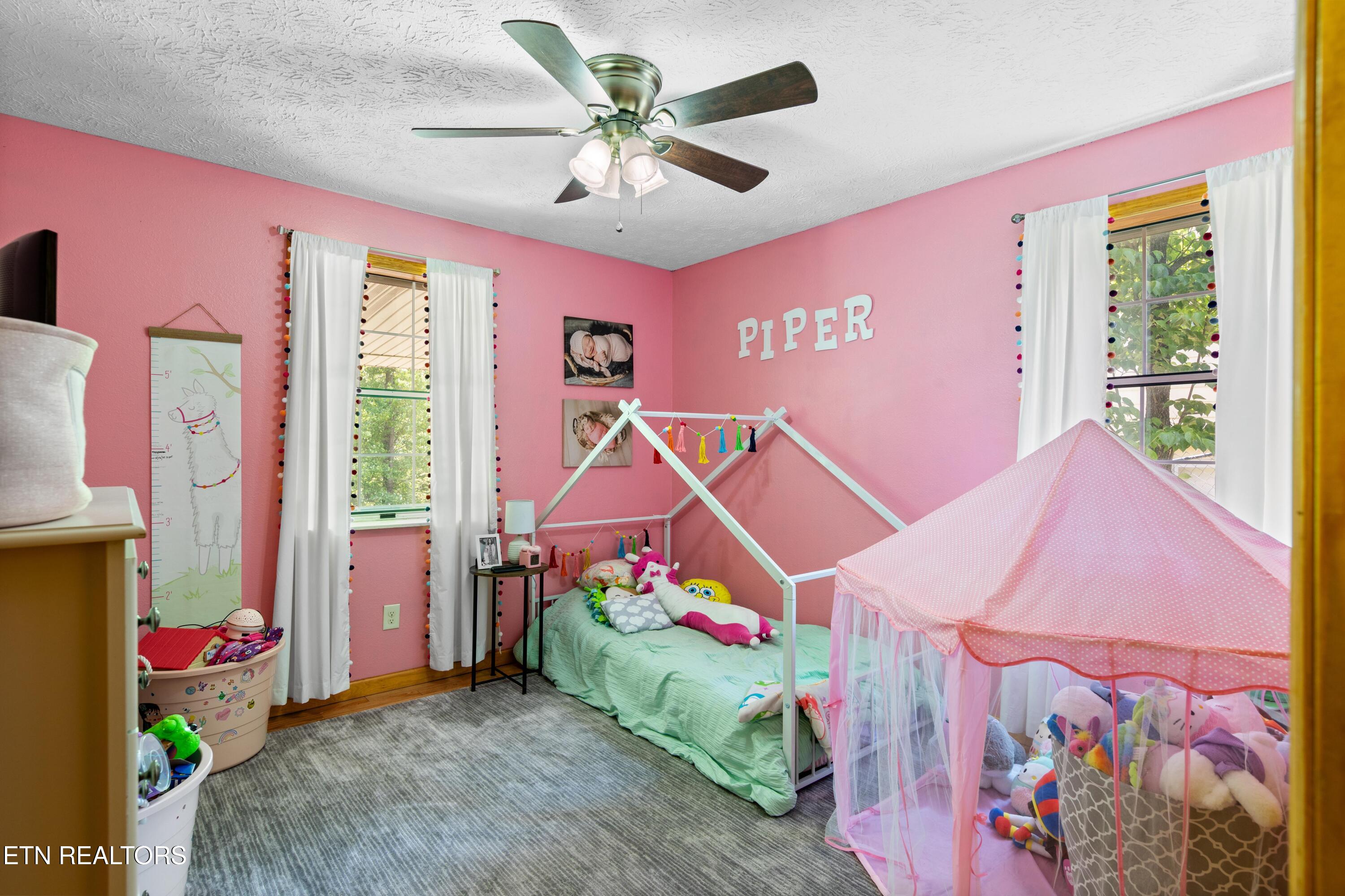406 Douglas Lane Jellico TN 37762