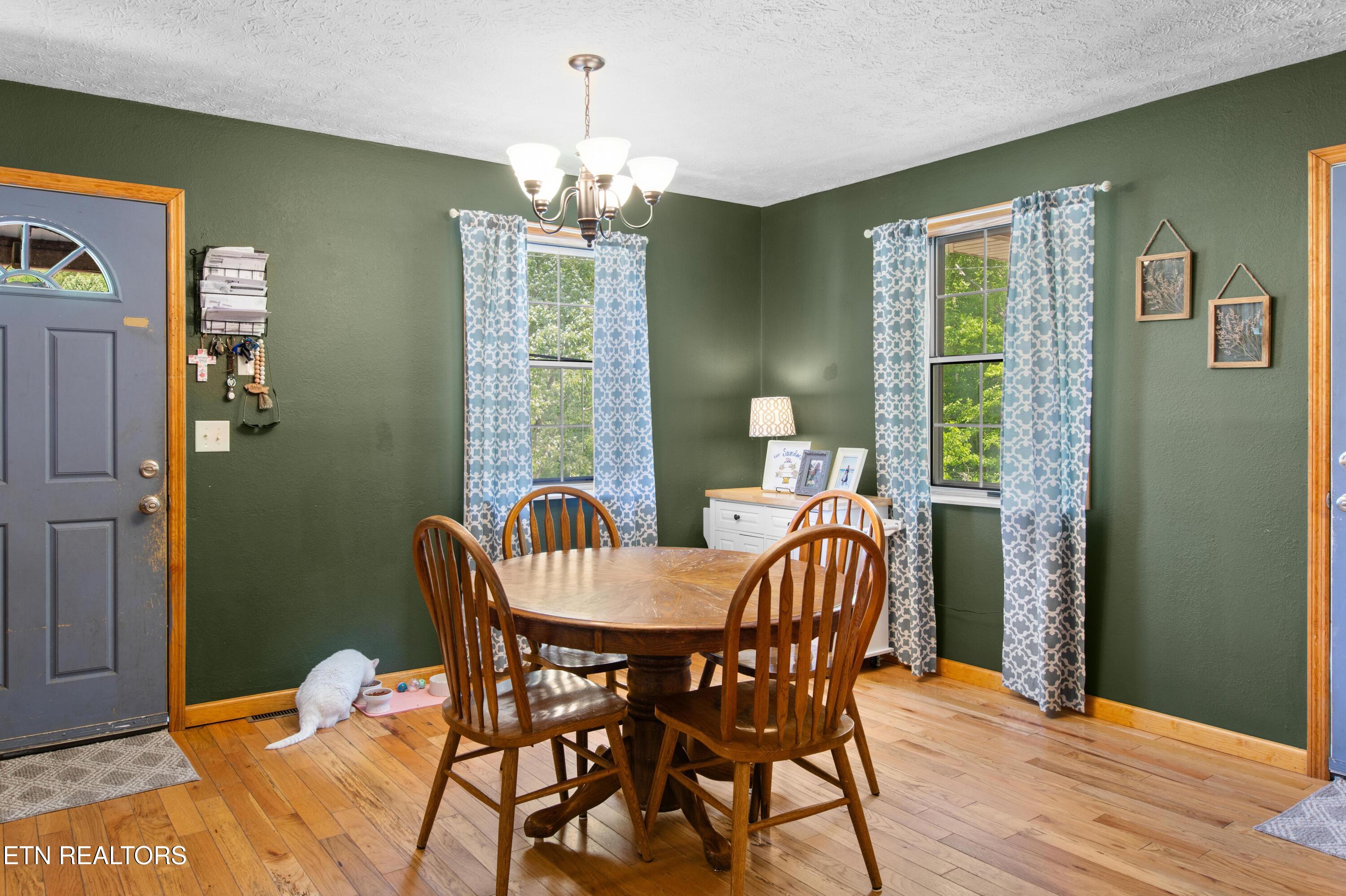 406 Douglas Lane Jellico TN 37762