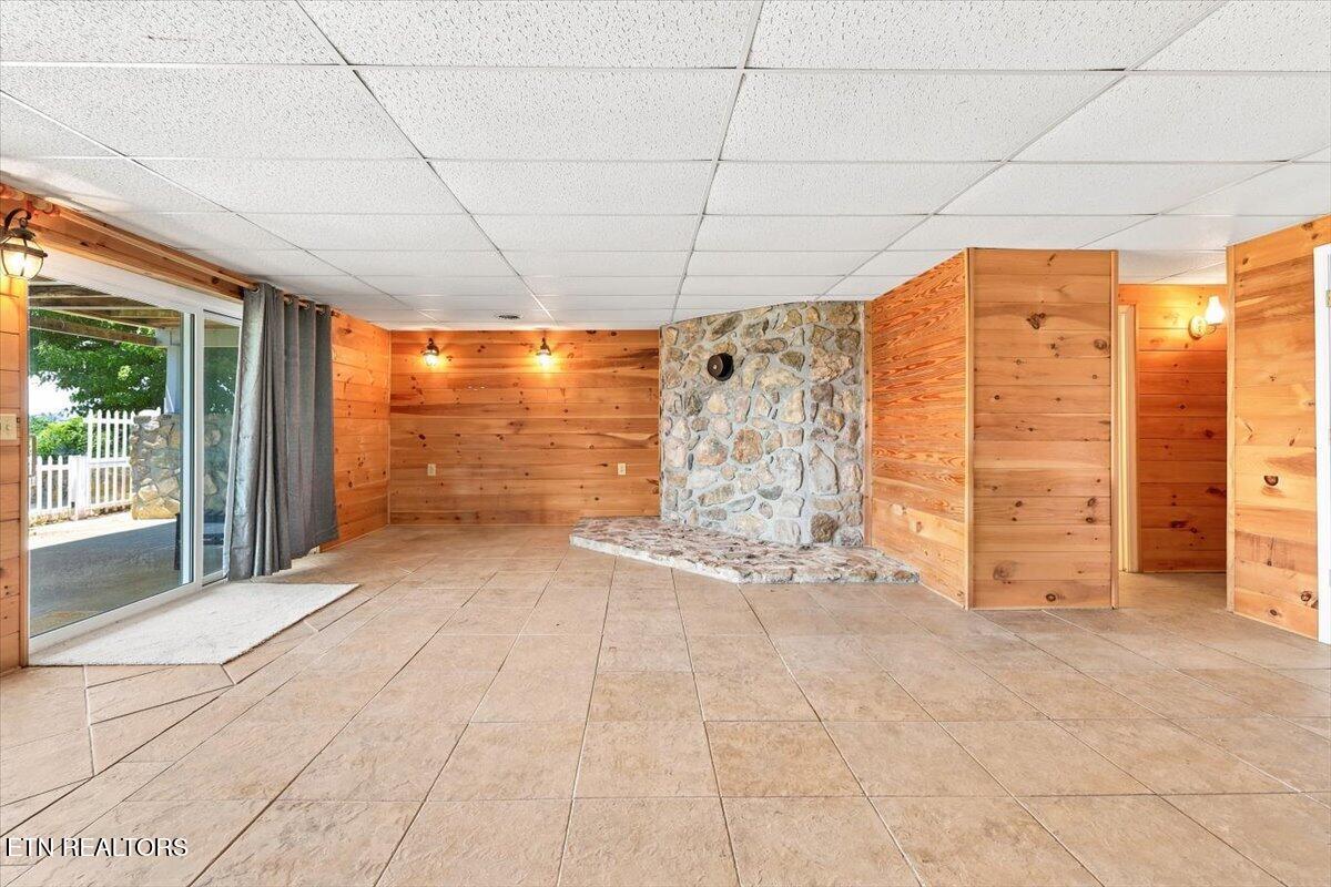 1818 Circle Lake Drive Dandridge TN 37725