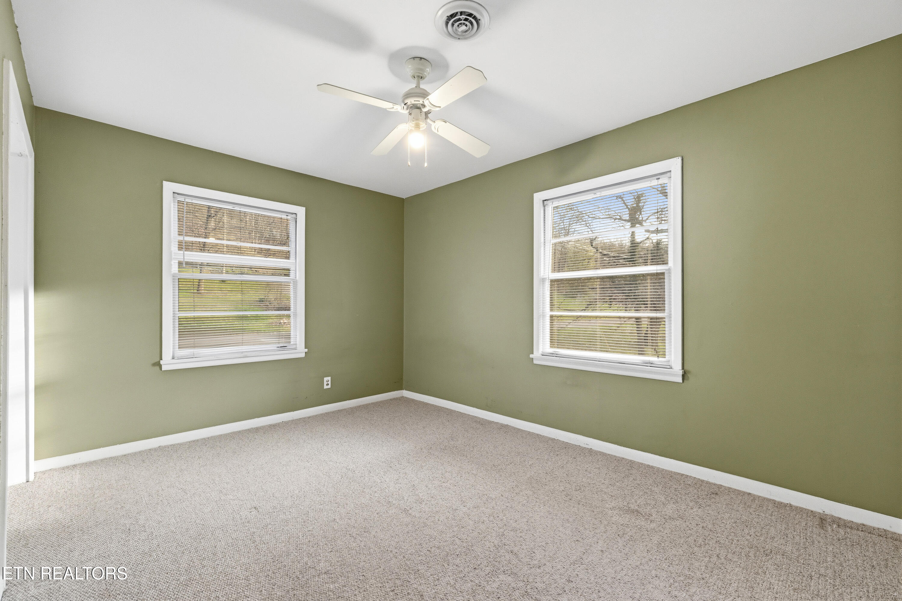 1112 Buckthorn Drive Knoxville TN 37912