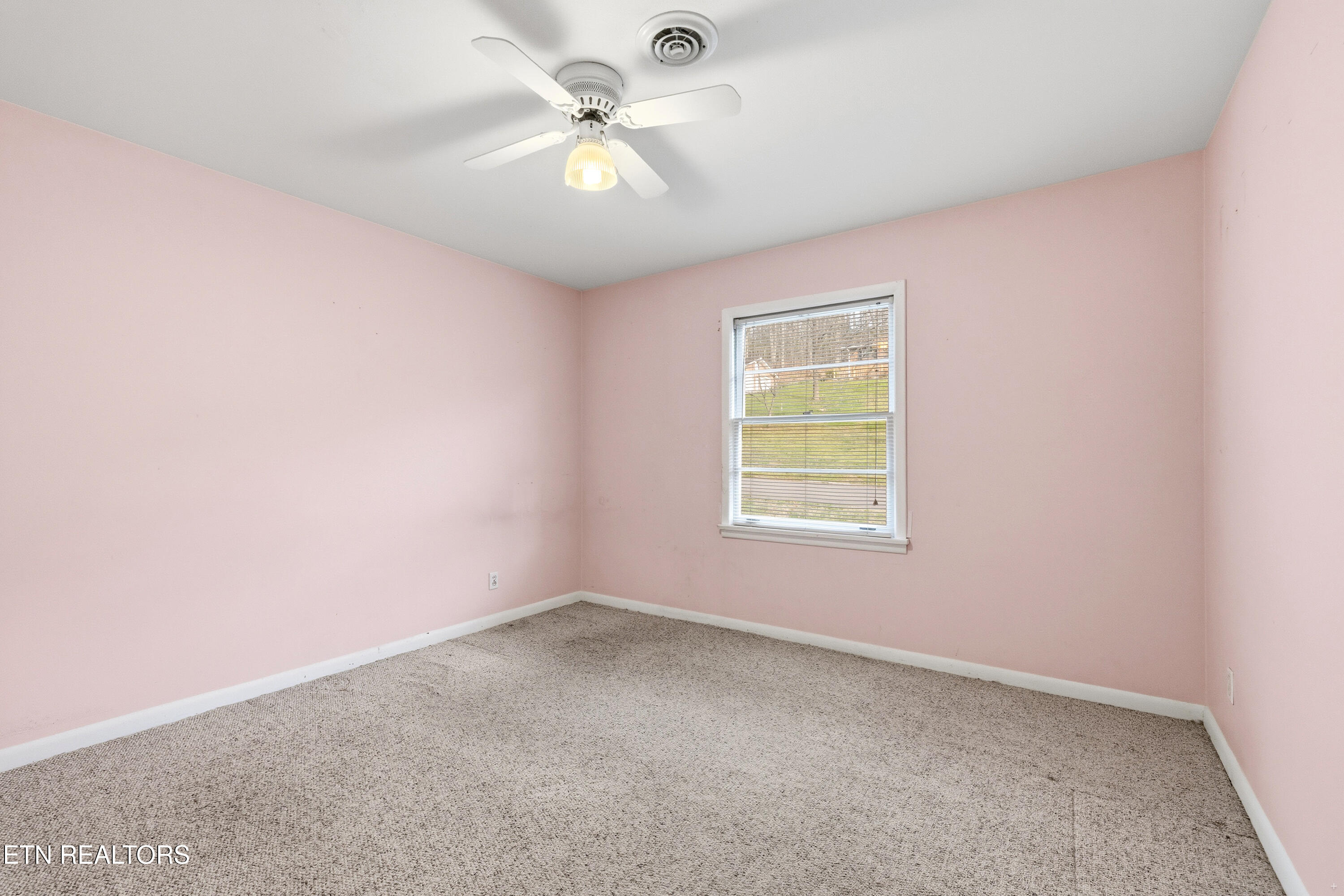 1112 Buckthorn Drive Knoxville TN 37912