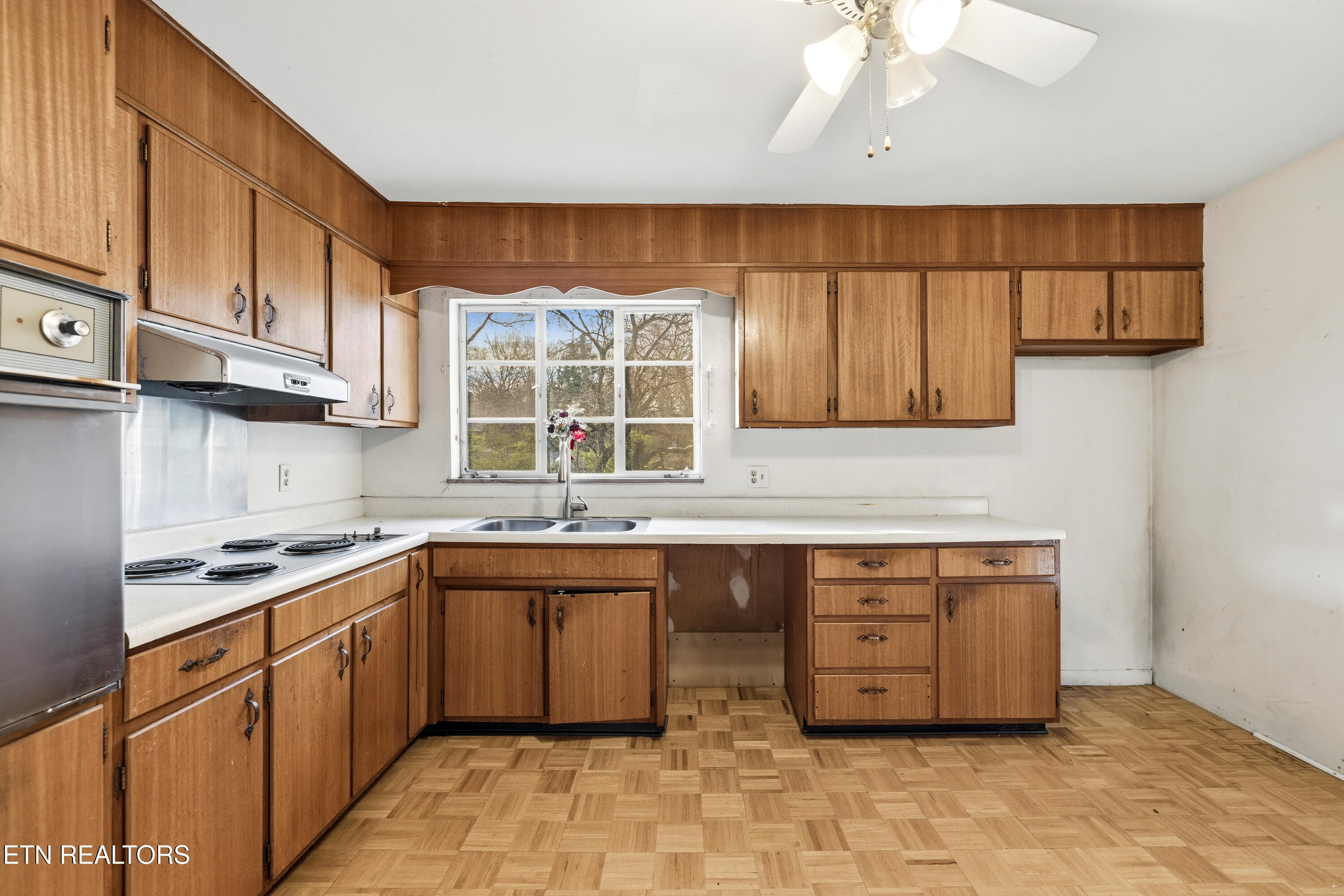 1112 Buckthorn Drive Knoxville TN 37912