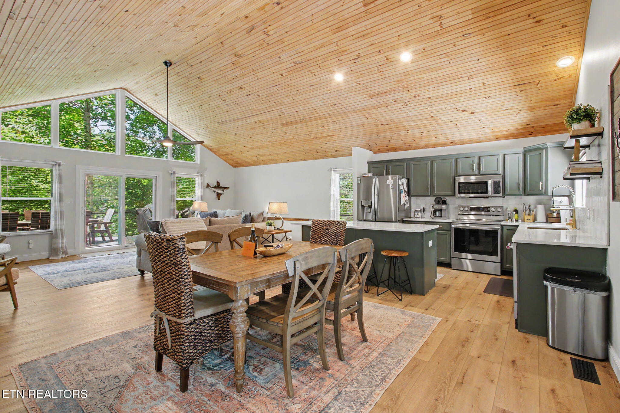 332 Pearl Road Lafollette TN 37766