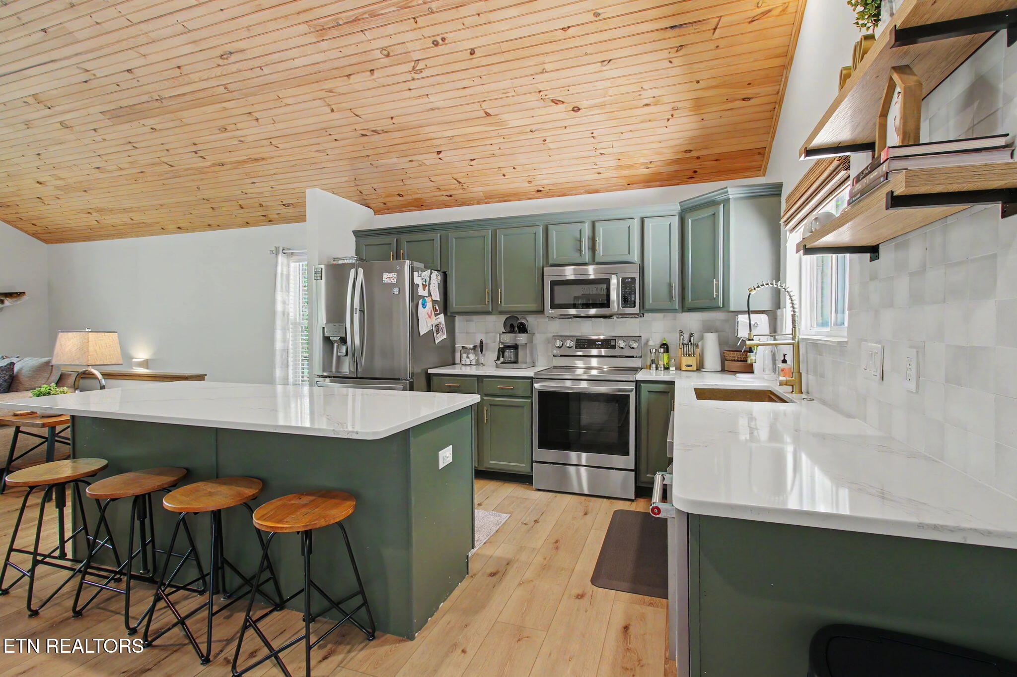 332 Pearl Road Lafollette TN 37766