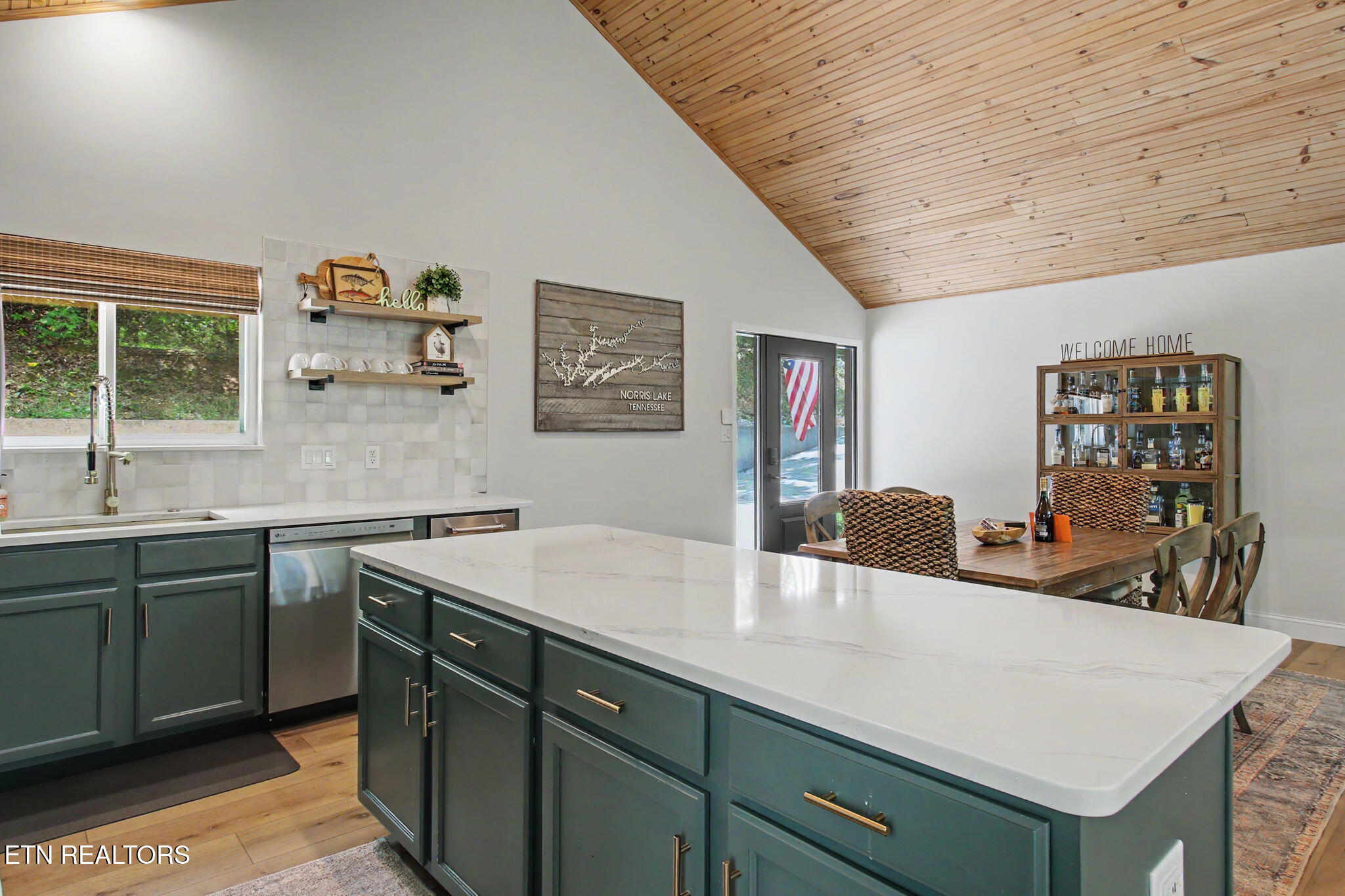 332 Pearl Road Lafollette TN 37766