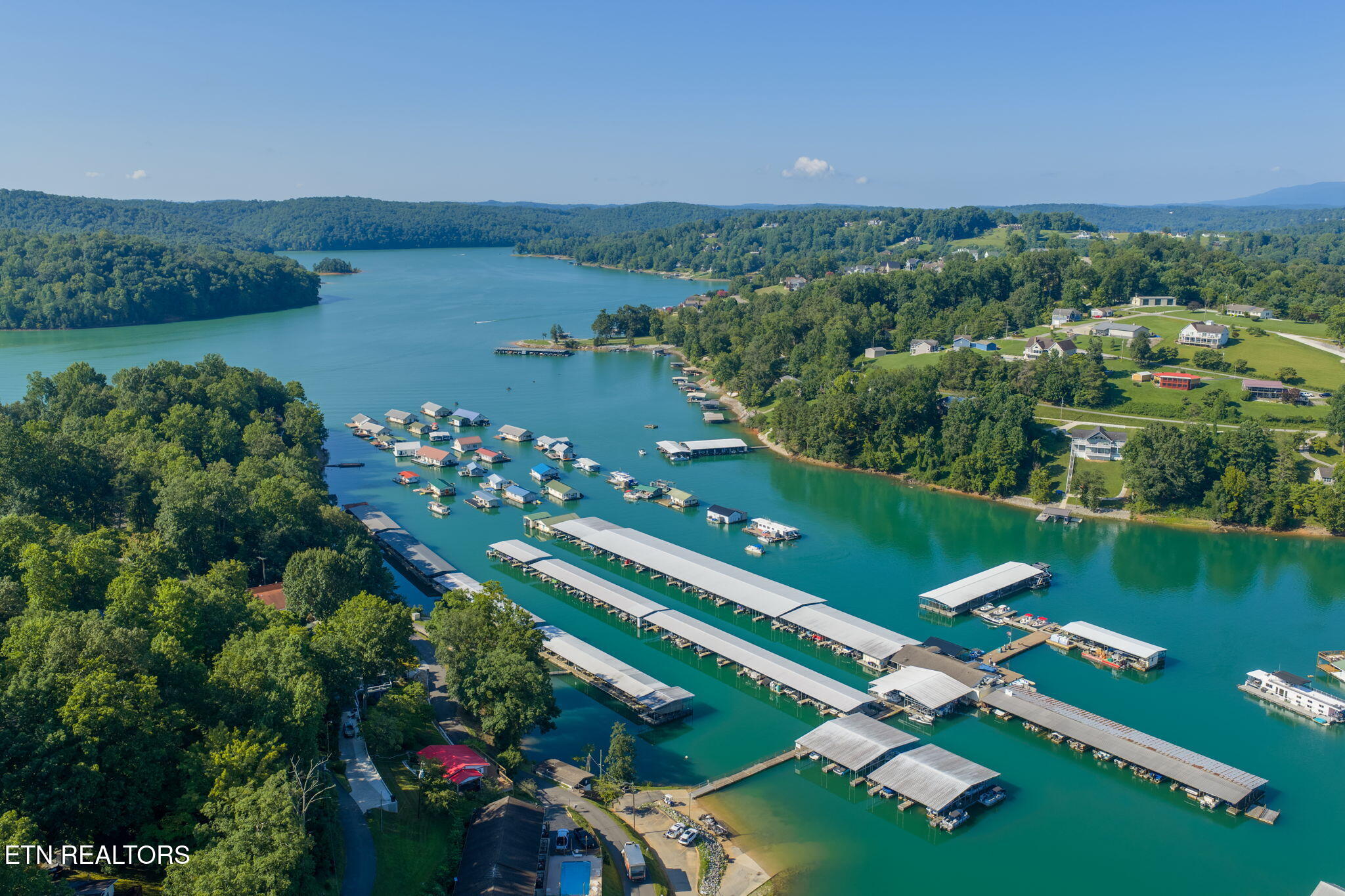 332 Pearl Road Lafollette TN 37766
