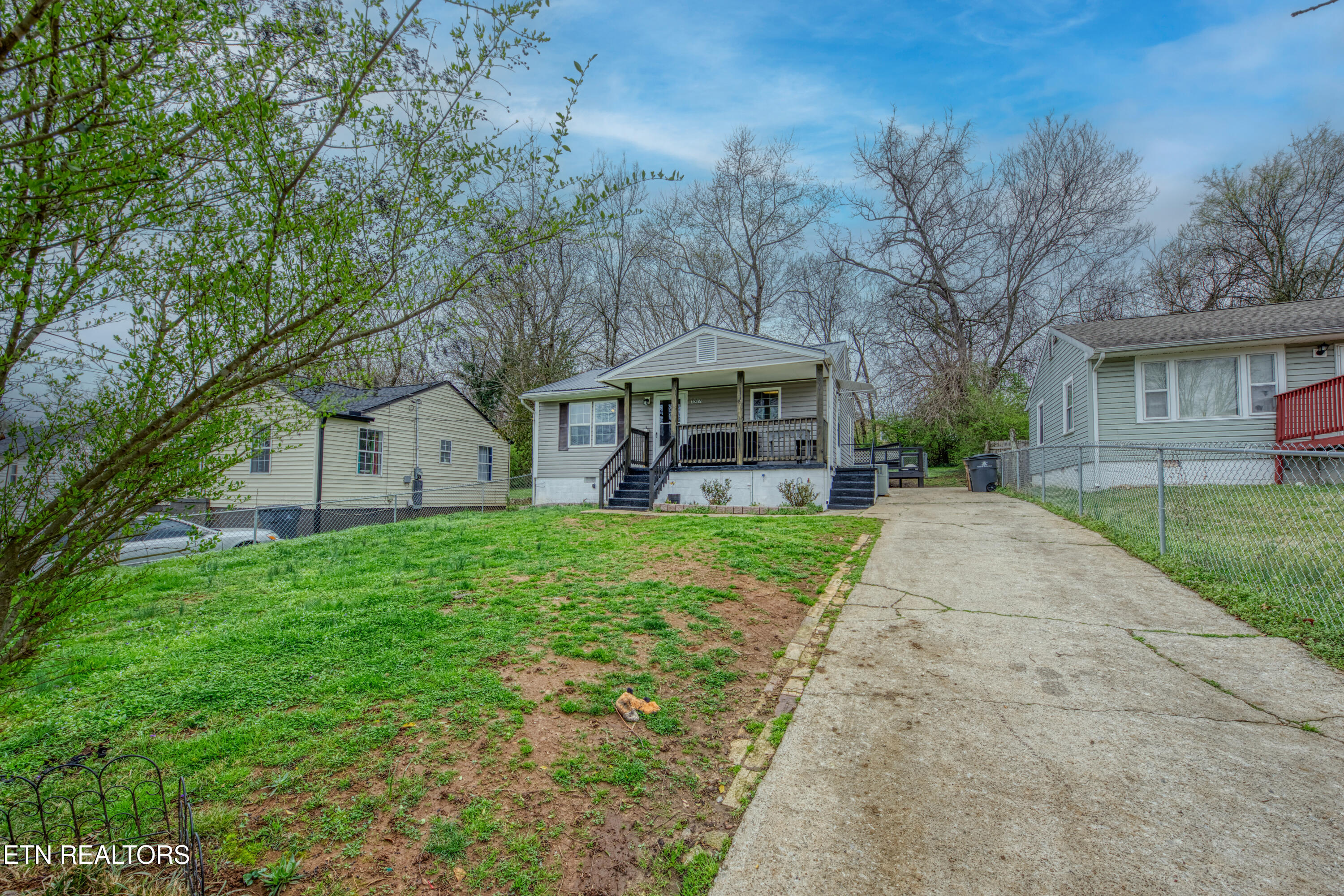 2527 Boyds Bridge Pike Knoxville TN 37914