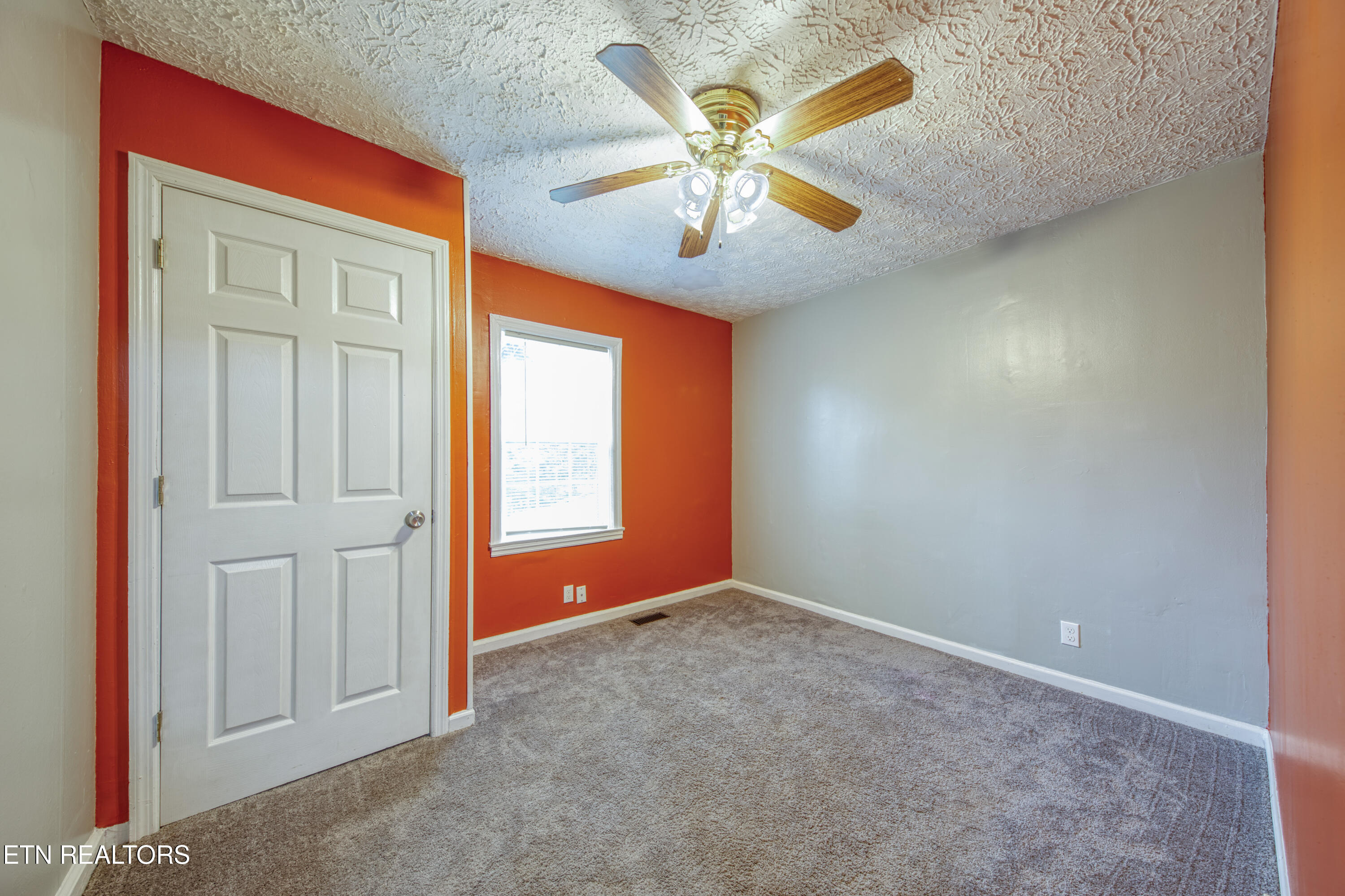 2527 Boyds Bridge Pike Knoxville TN 37914