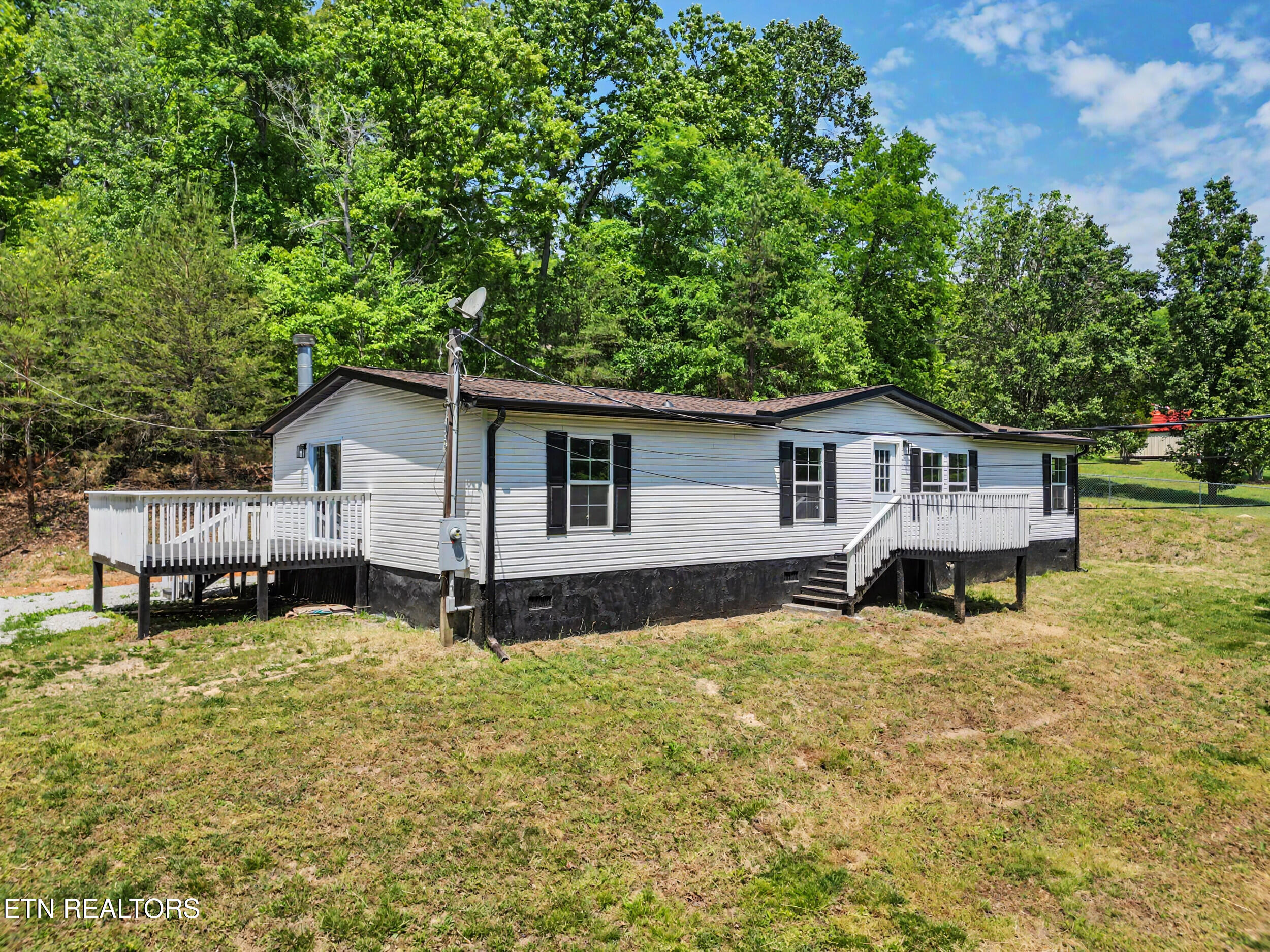 736 Buck Creek Road Kingston TN 37763