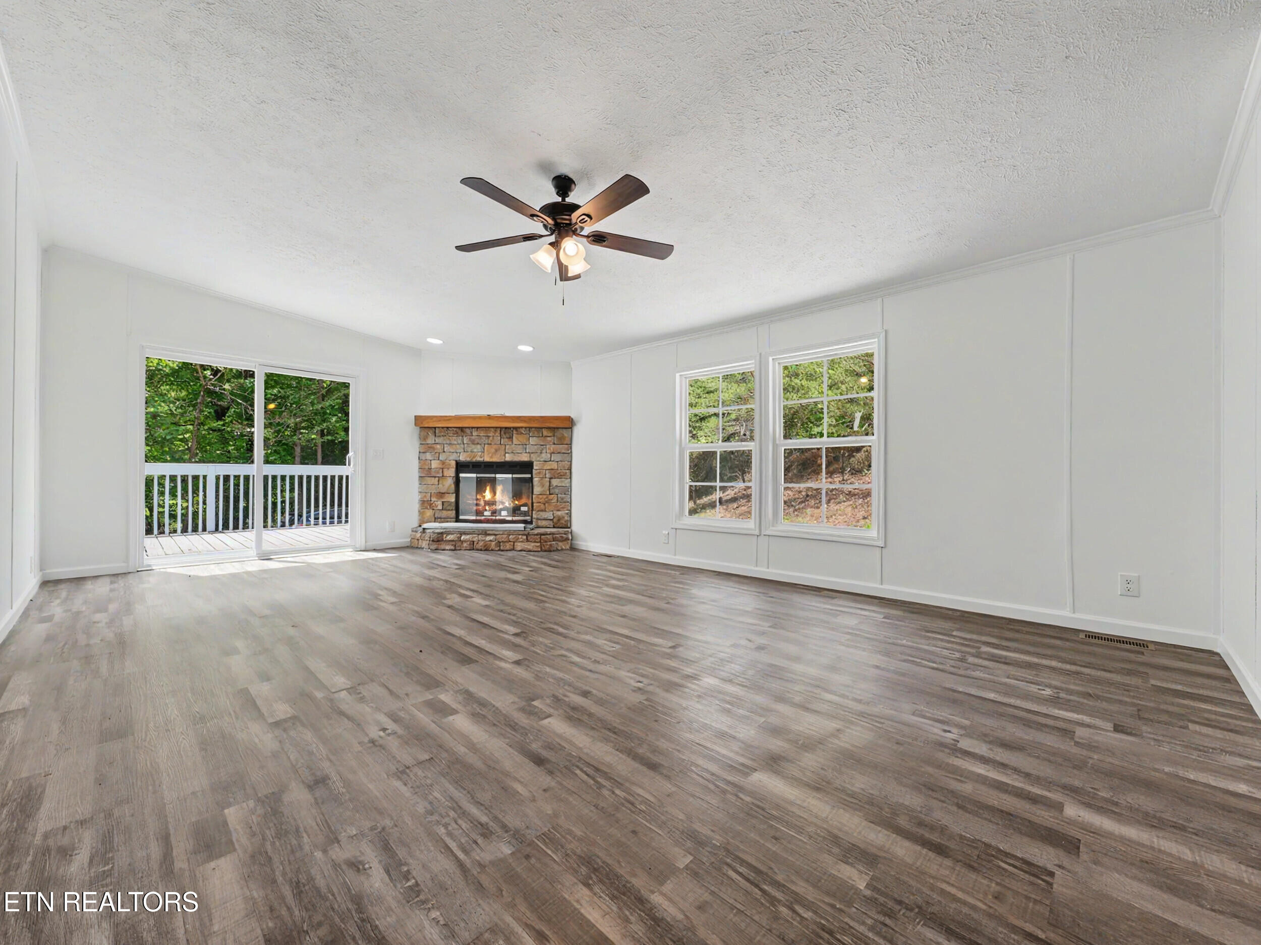 736 Buck Creek Road Kingston TN 37763