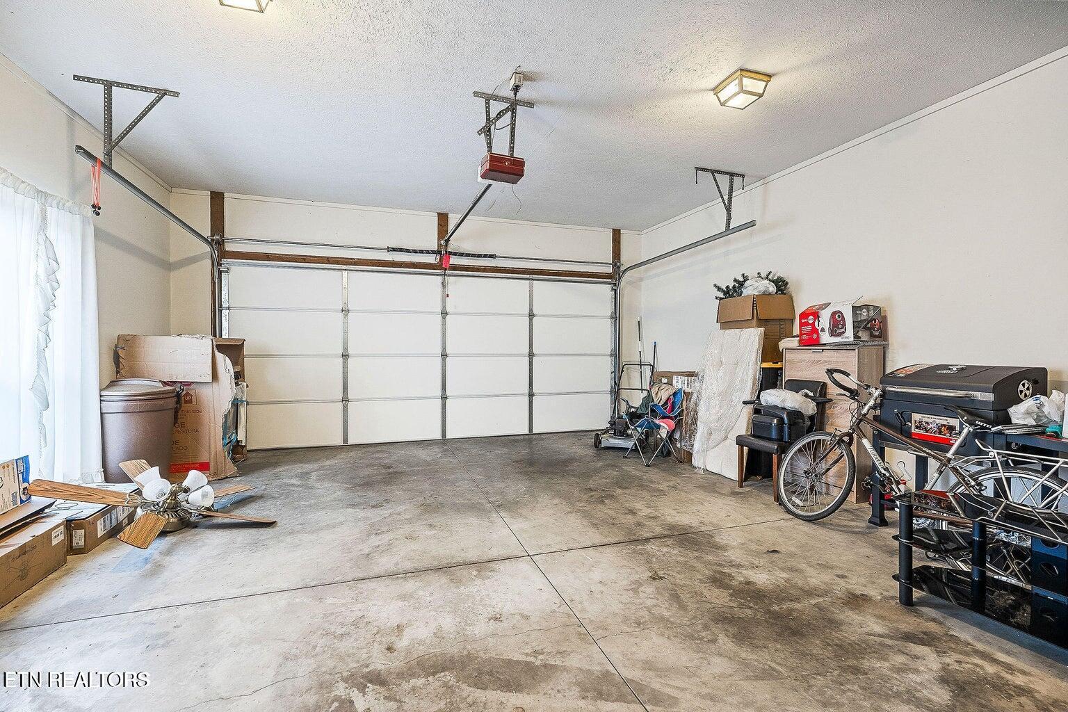 145 Anglewood Drive Crossville TN 38558