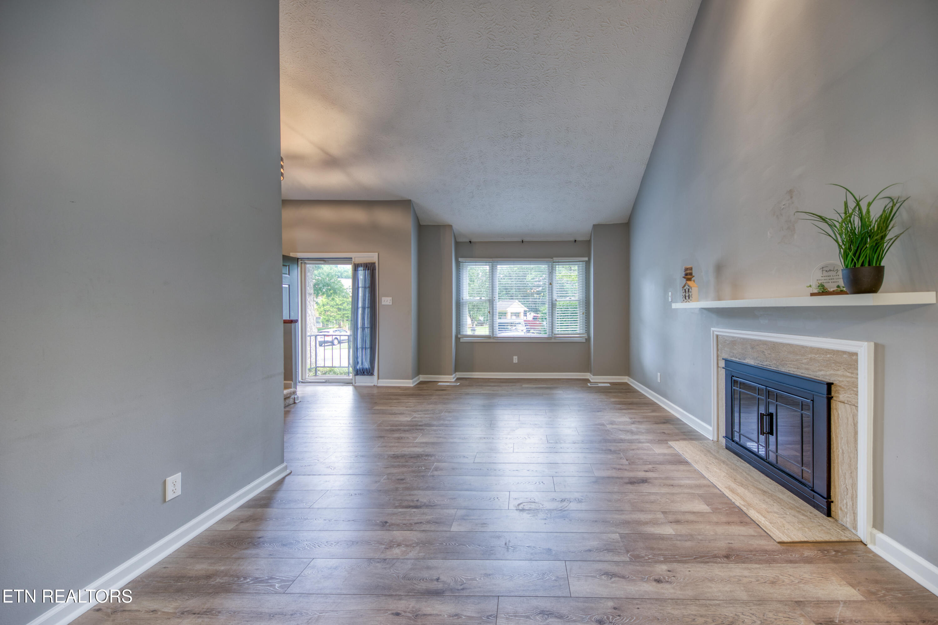915 Miles Court Knoxville TN 37923