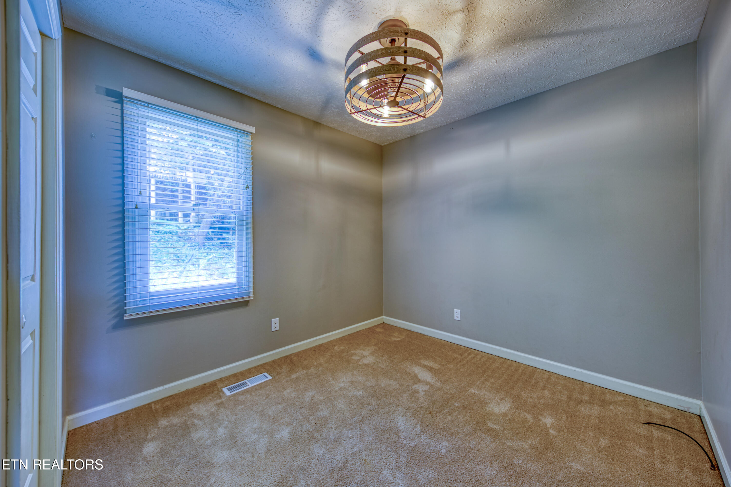 915 Miles Court Knoxville TN 37923