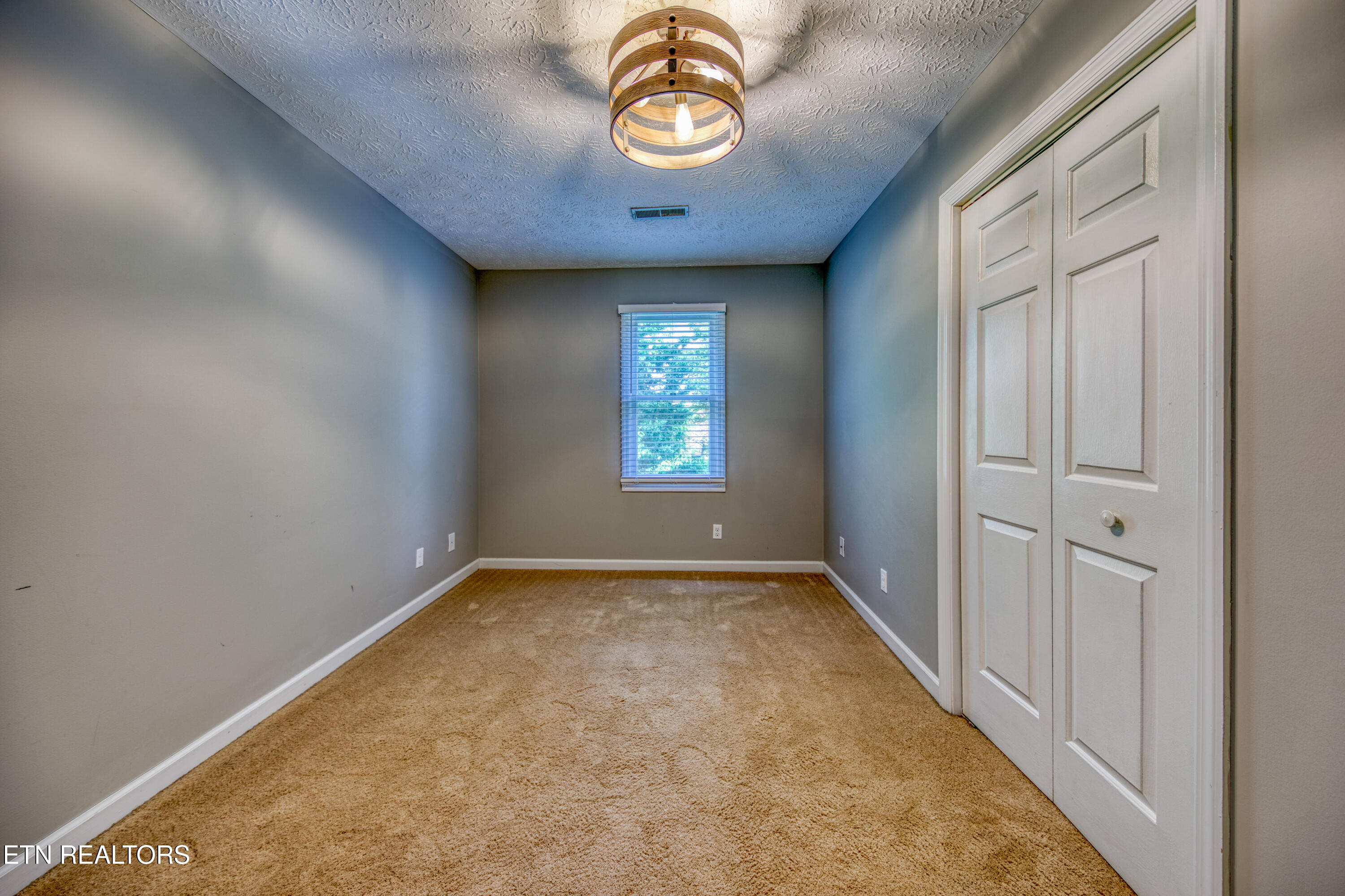 915 Miles Court Knoxville TN 37923