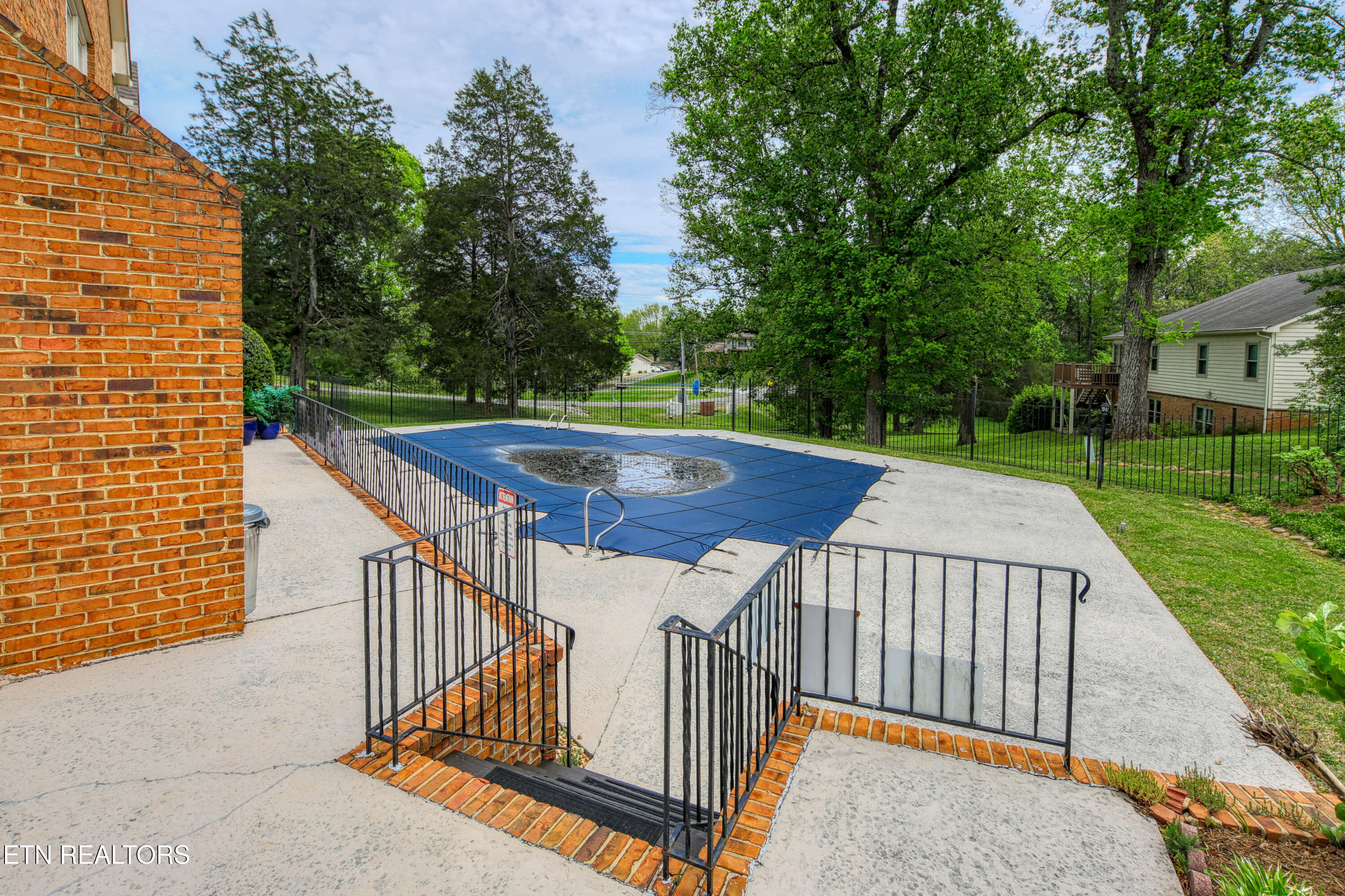 915 Miles Court Knoxville TN 37923
