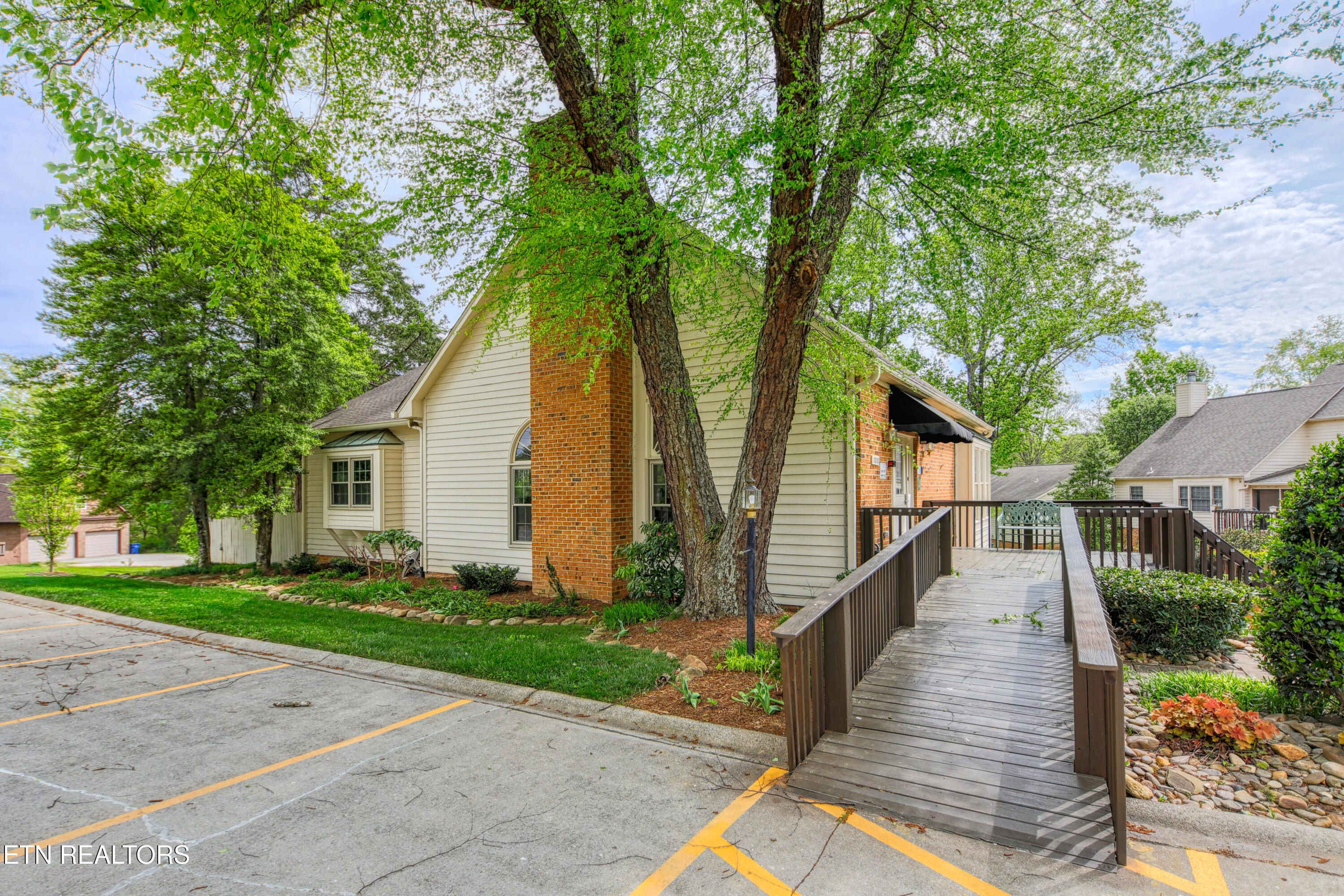 915 Miles Court Knoxville TN 37923