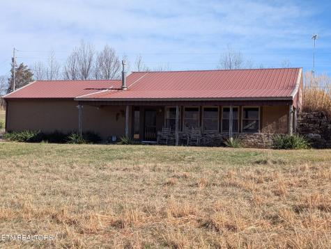 29 Brady Lane Crossville TN 38555