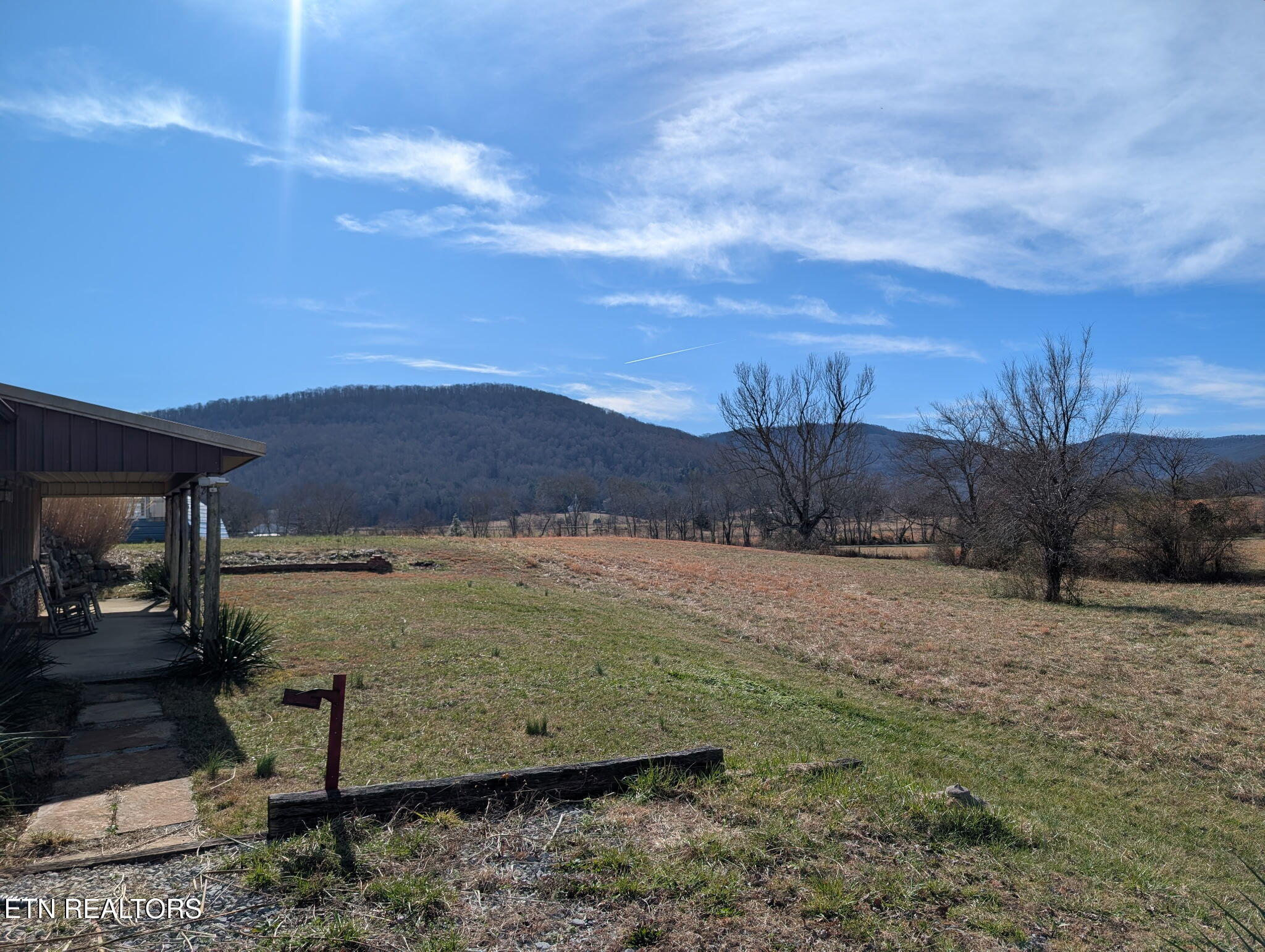29 Brady Lane Crossville TN 38555