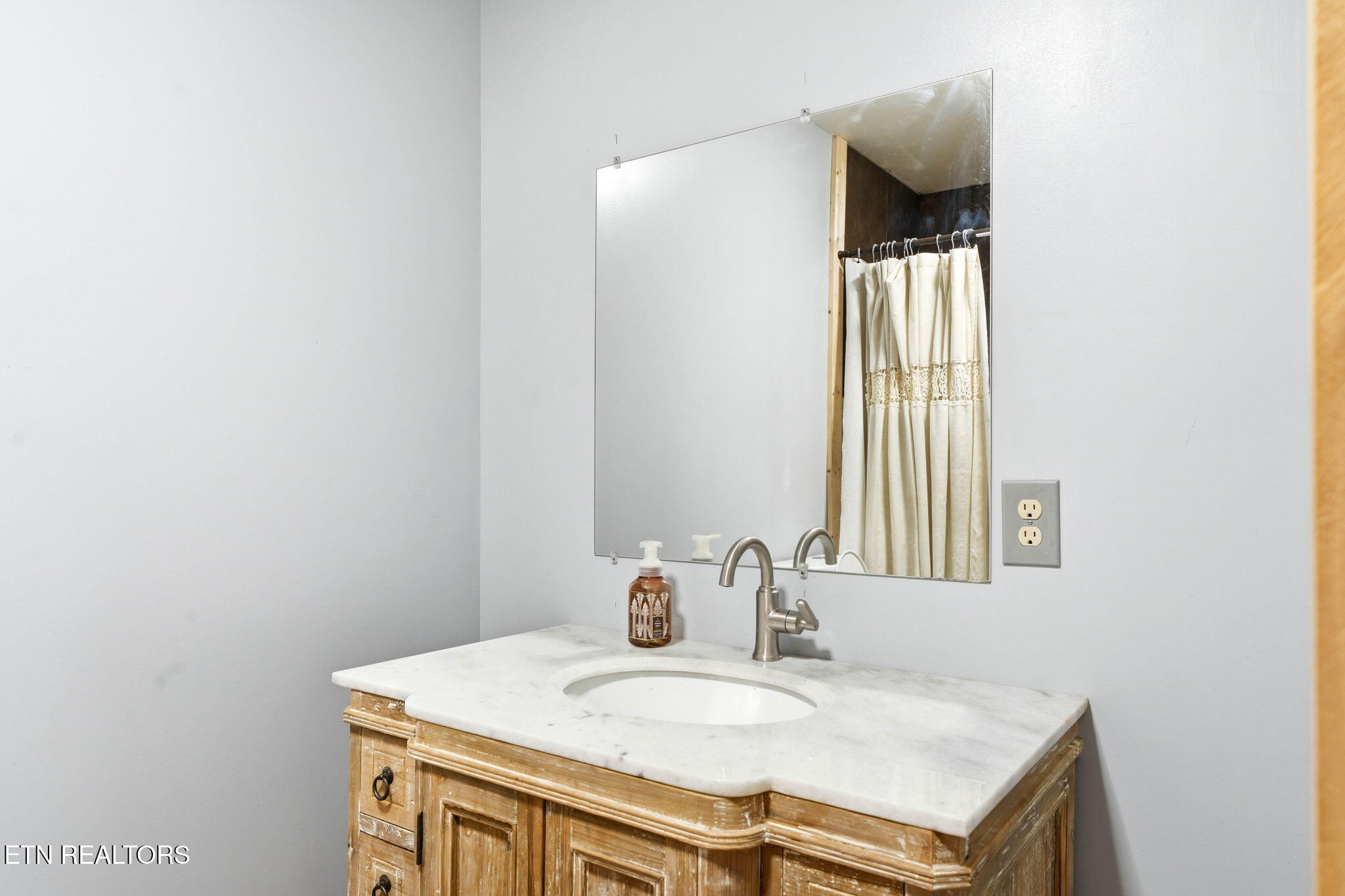 8521 Parker Drive Corryton TN 37721