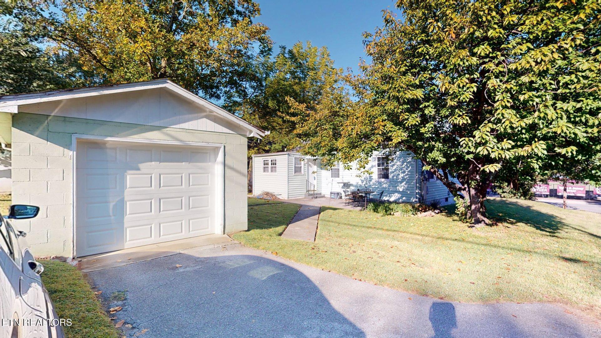 820 Oglewood Avenue Knoxville TN 37917