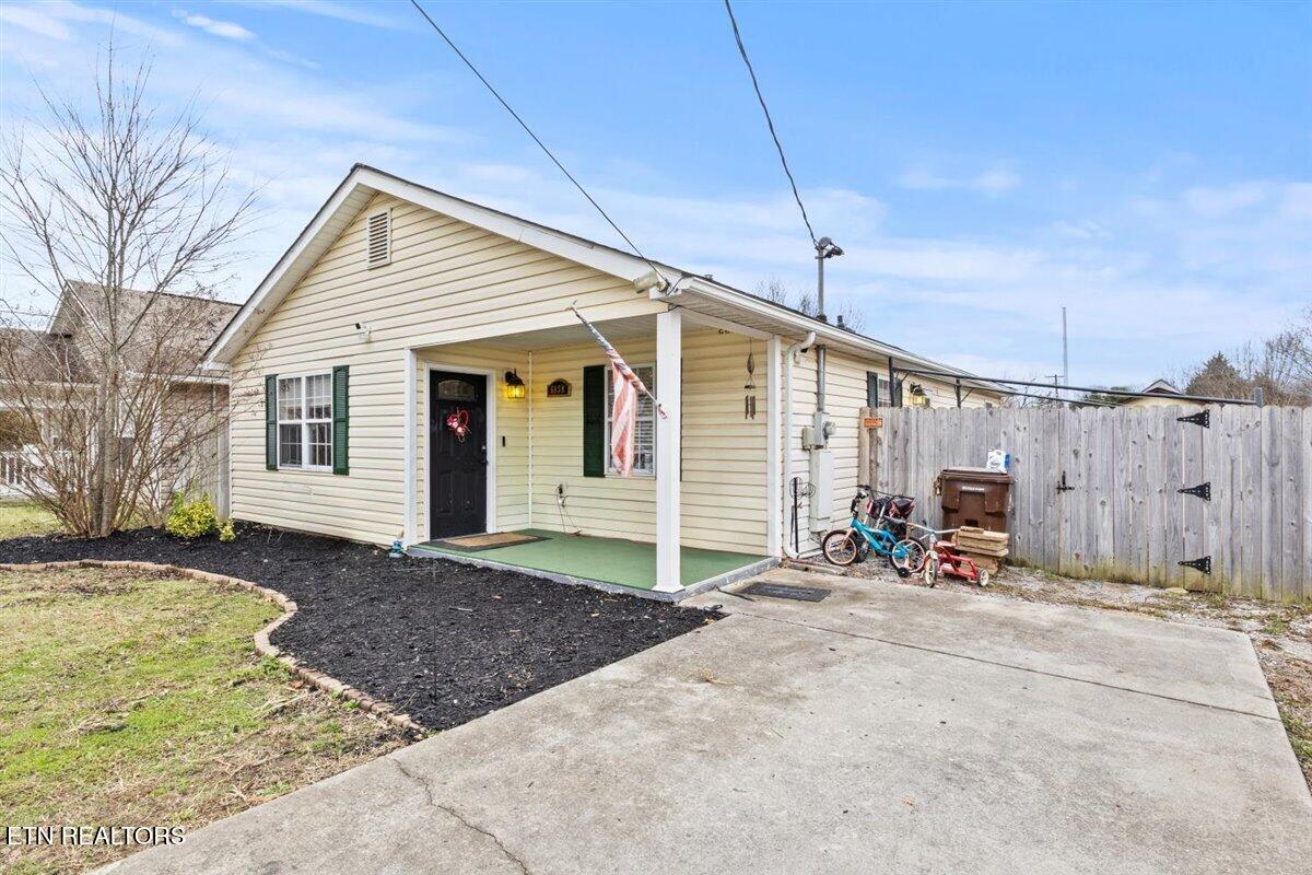 6838 September Lane Knoxville TN 37924