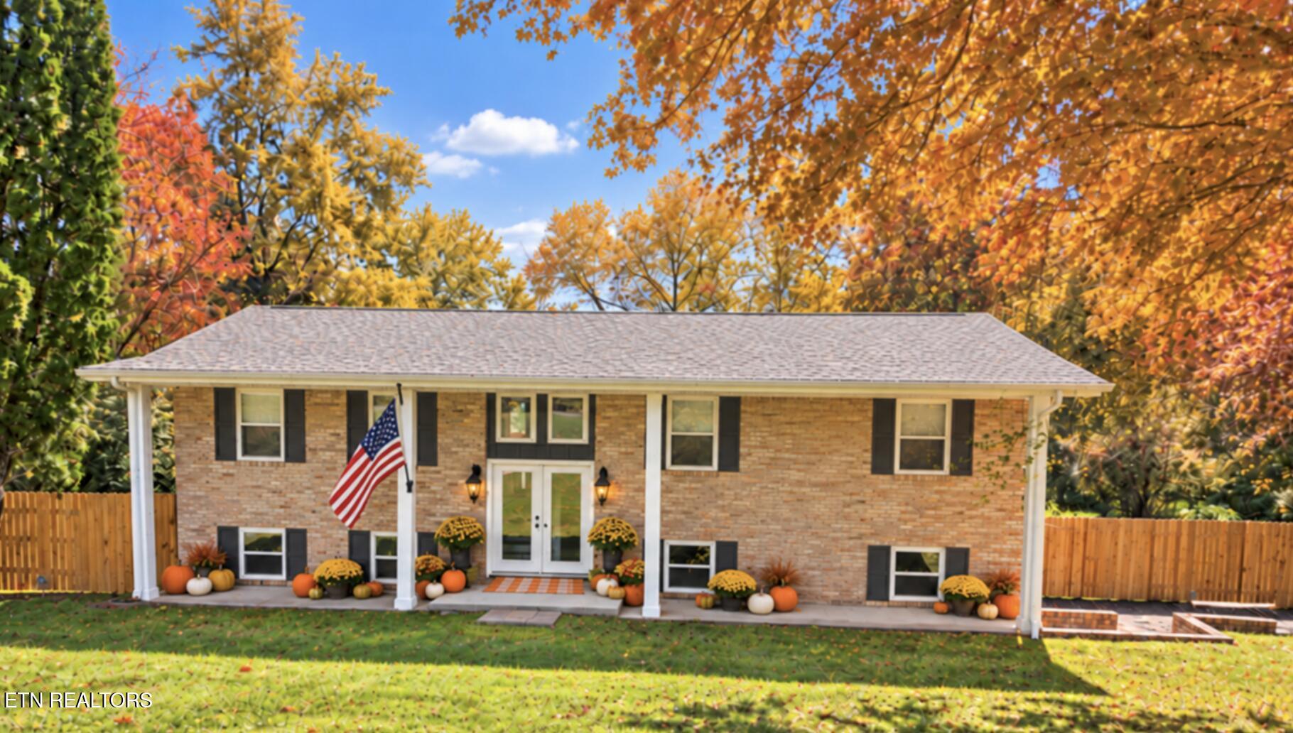 1221 Laurel Road Clinton TN 37716
