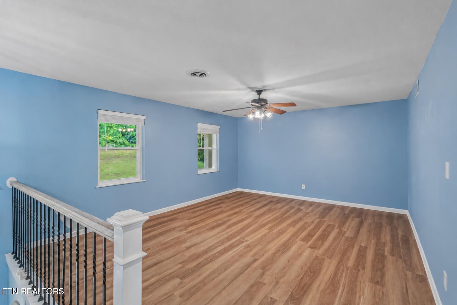 1221 Laurel Road Clinton TN 37716