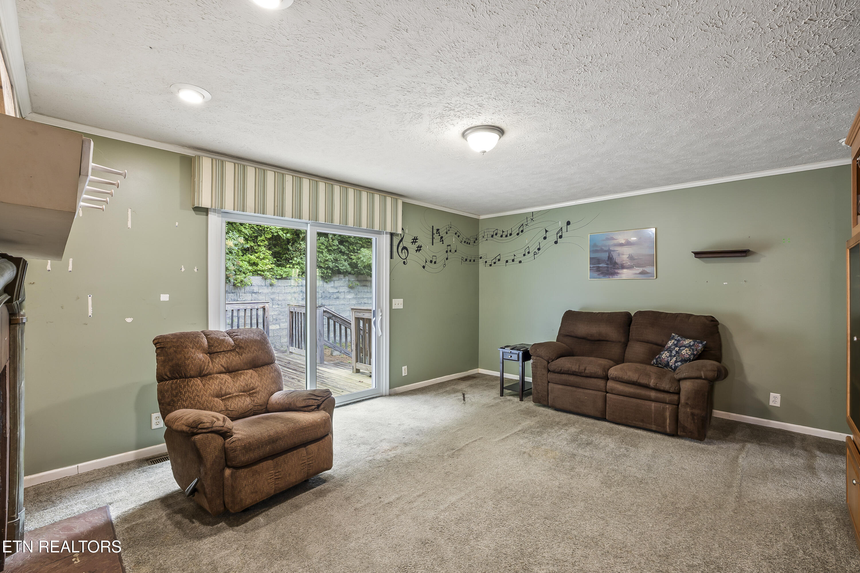 236 Loggers Lane Clinton TN 37716