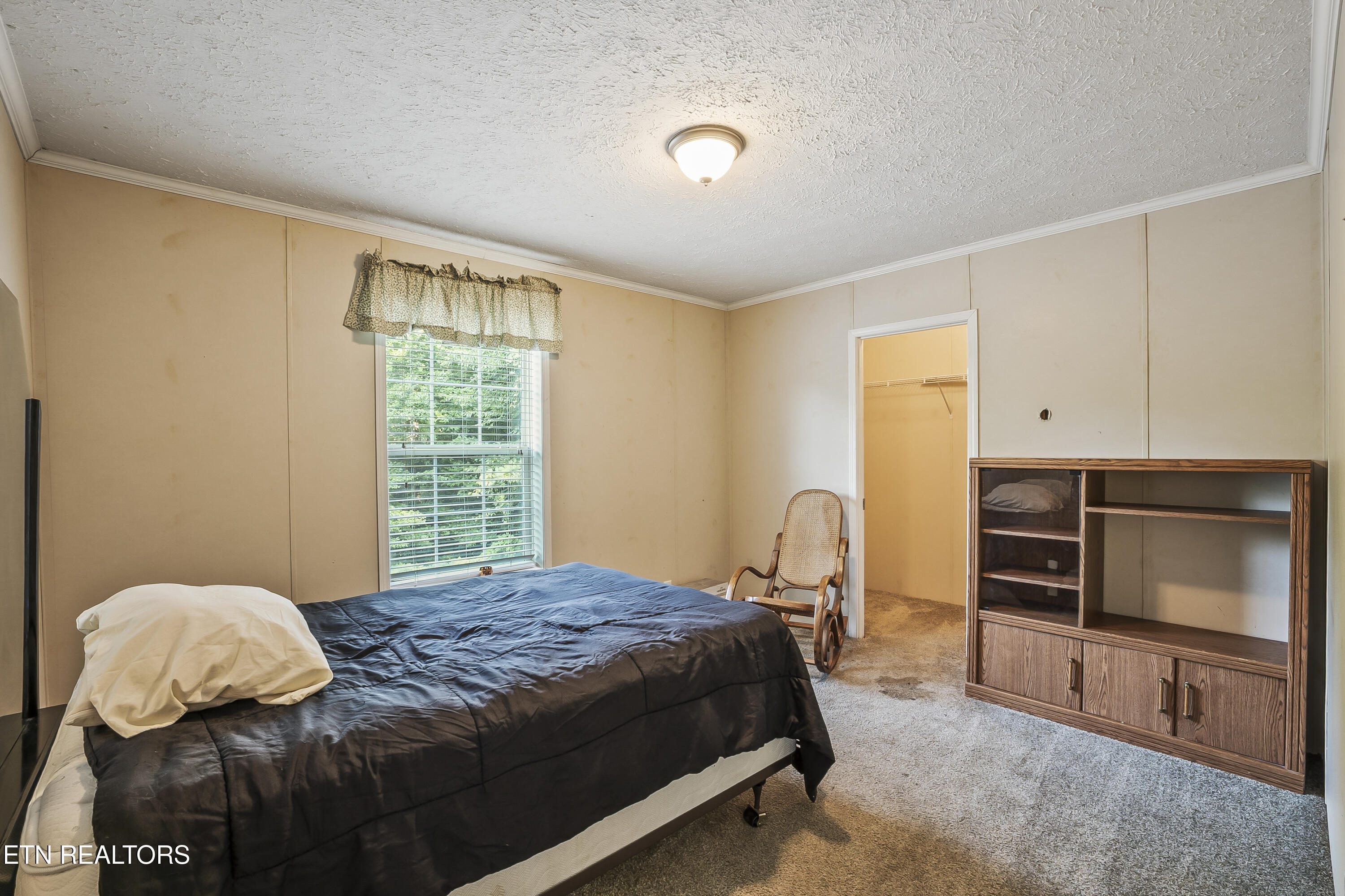 236 Loggers Lane Clinton TN 37716