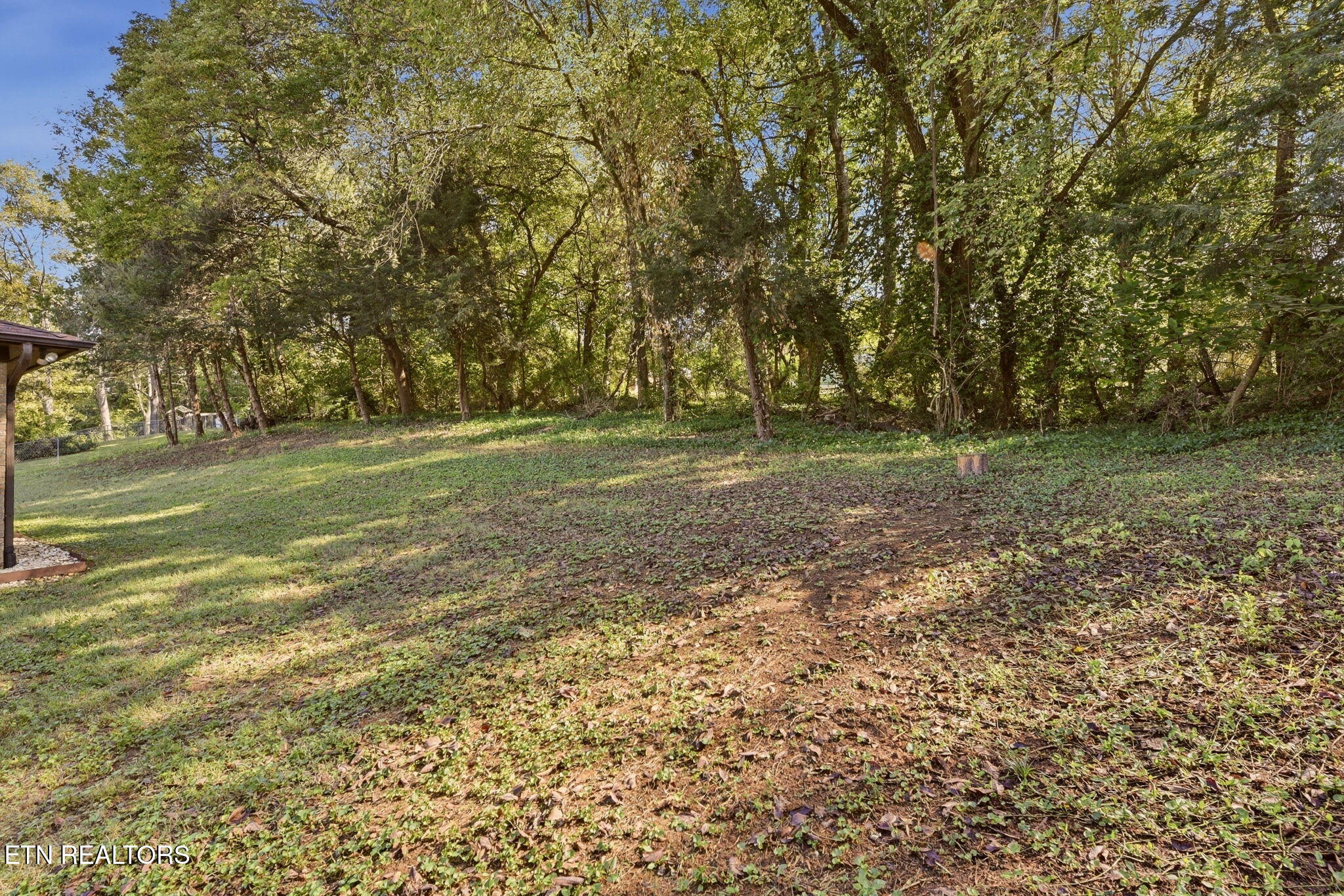 5704 Crestwood Drive Knoxville TN 37914