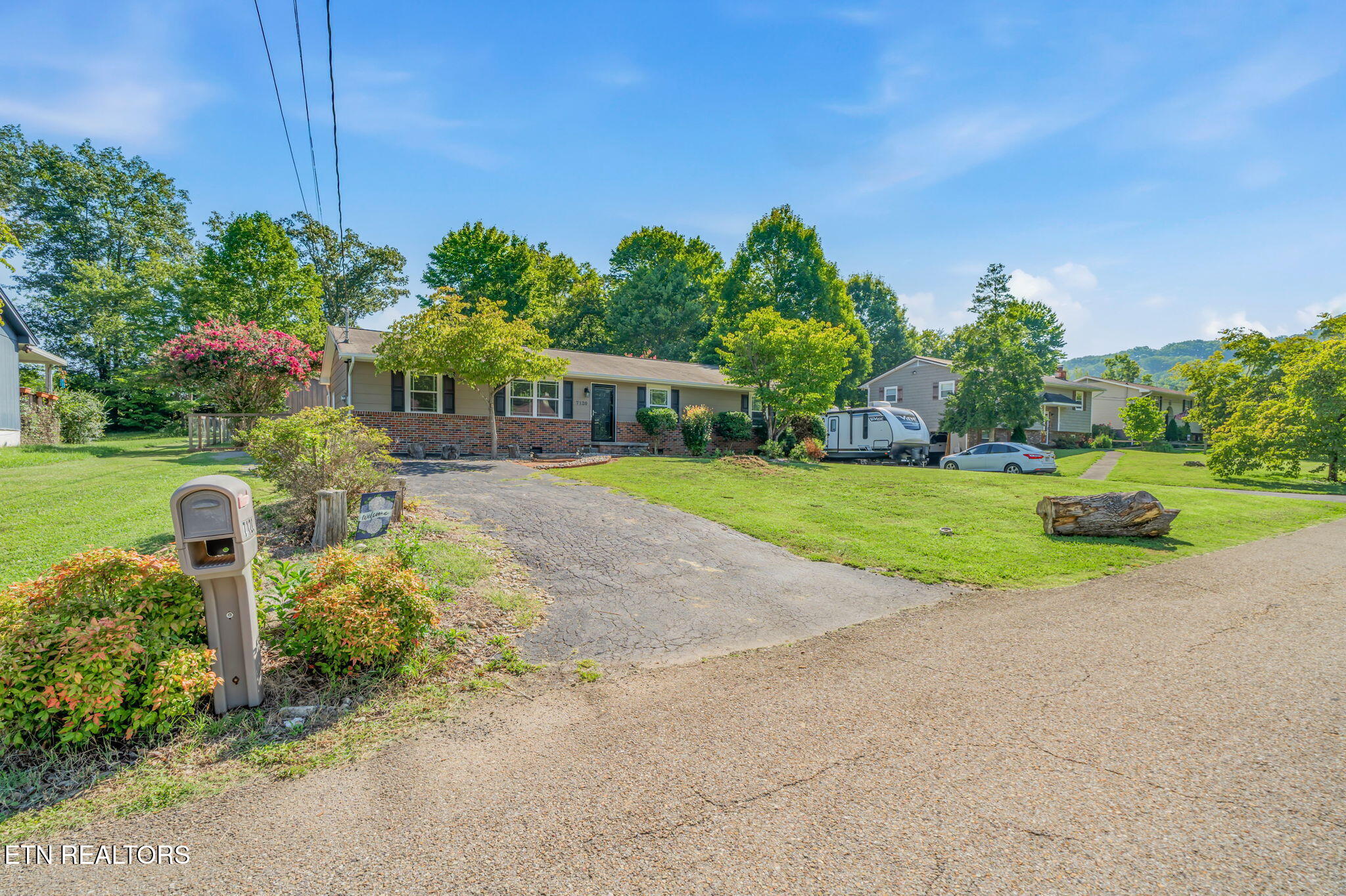 7120 Hurst Lane Knoxville TN 37918