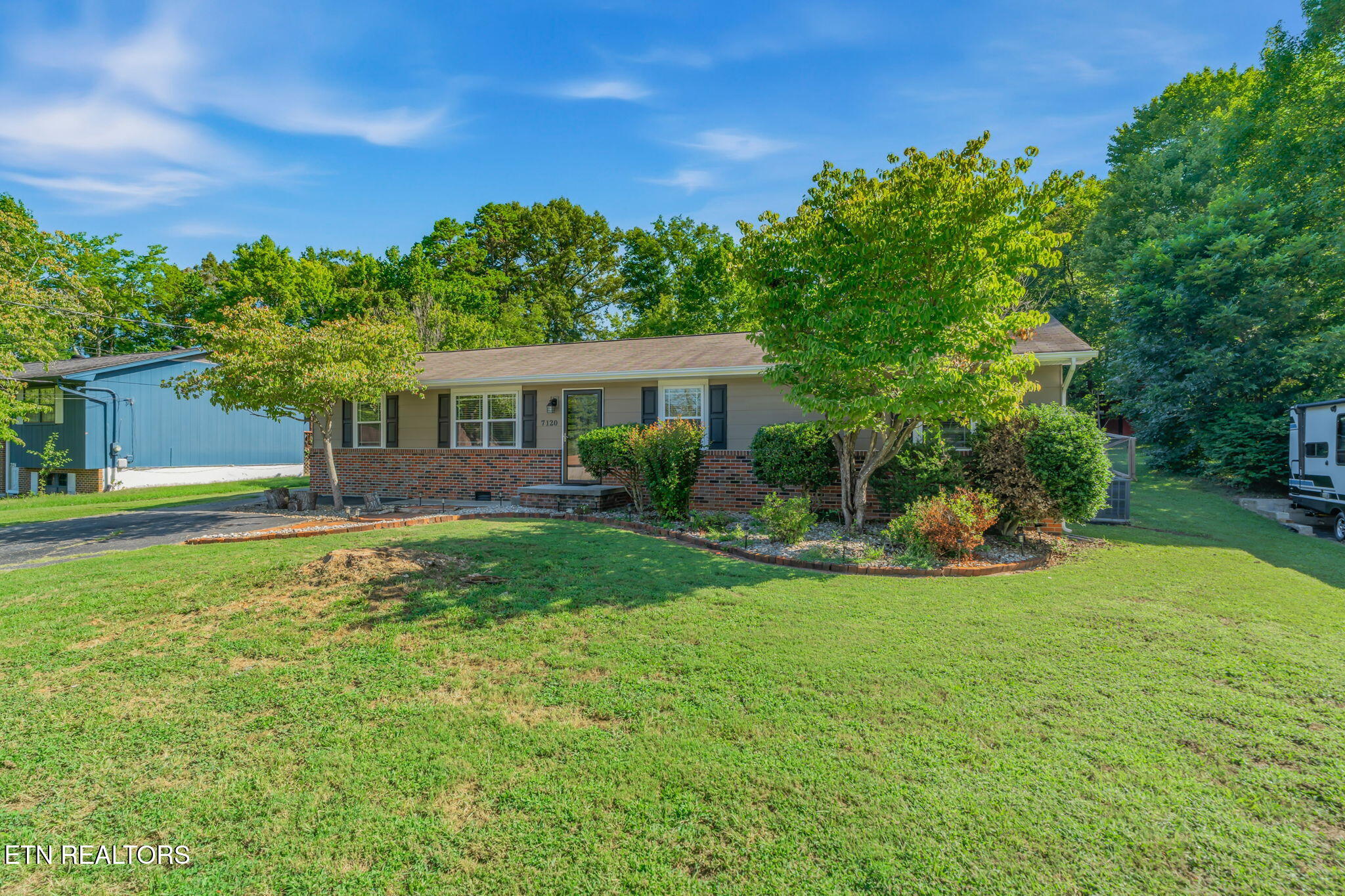 7120 Hurst Lane Knoxville TN 37918