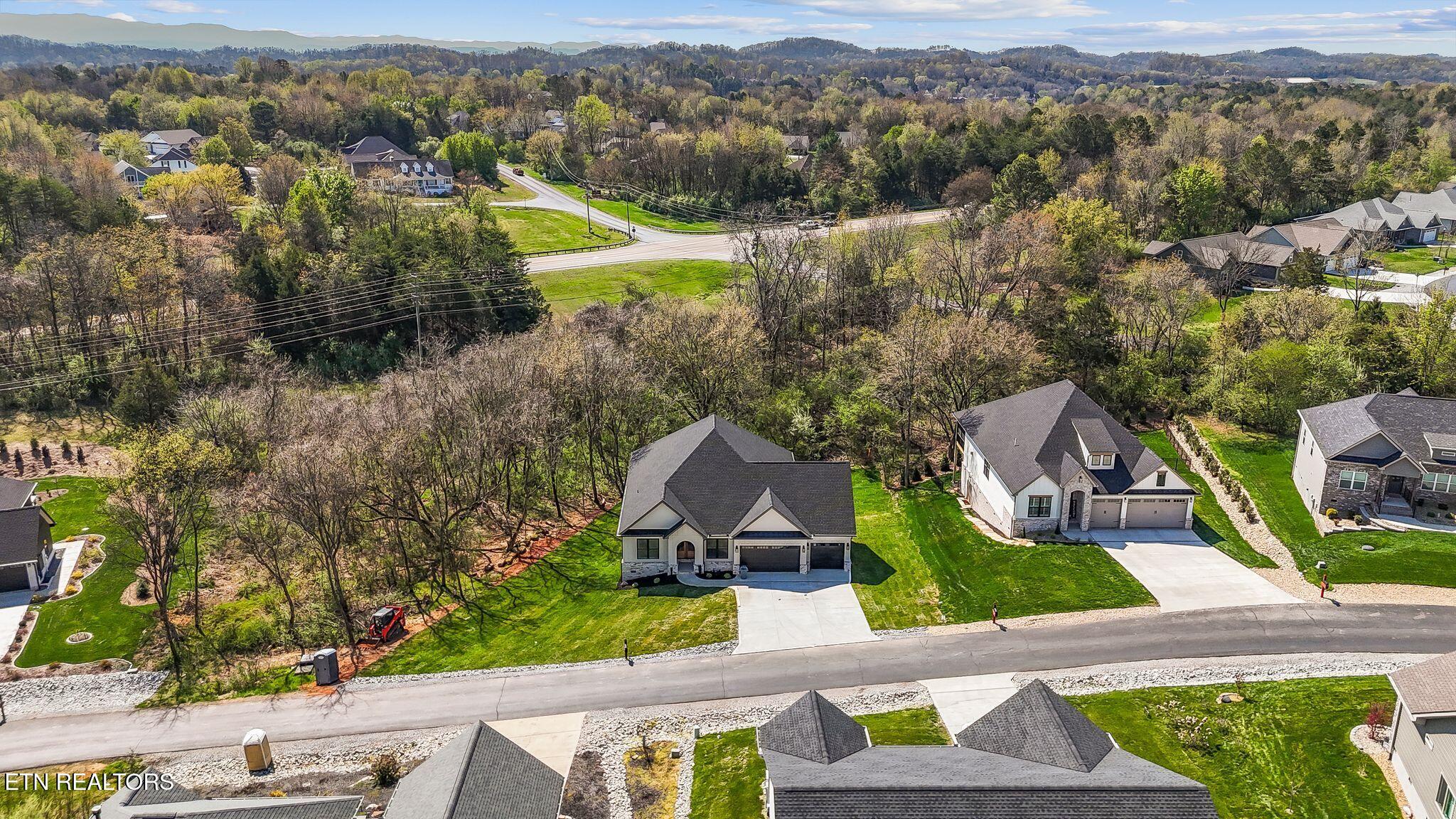 127 Saloli Way Loudon TN 37774