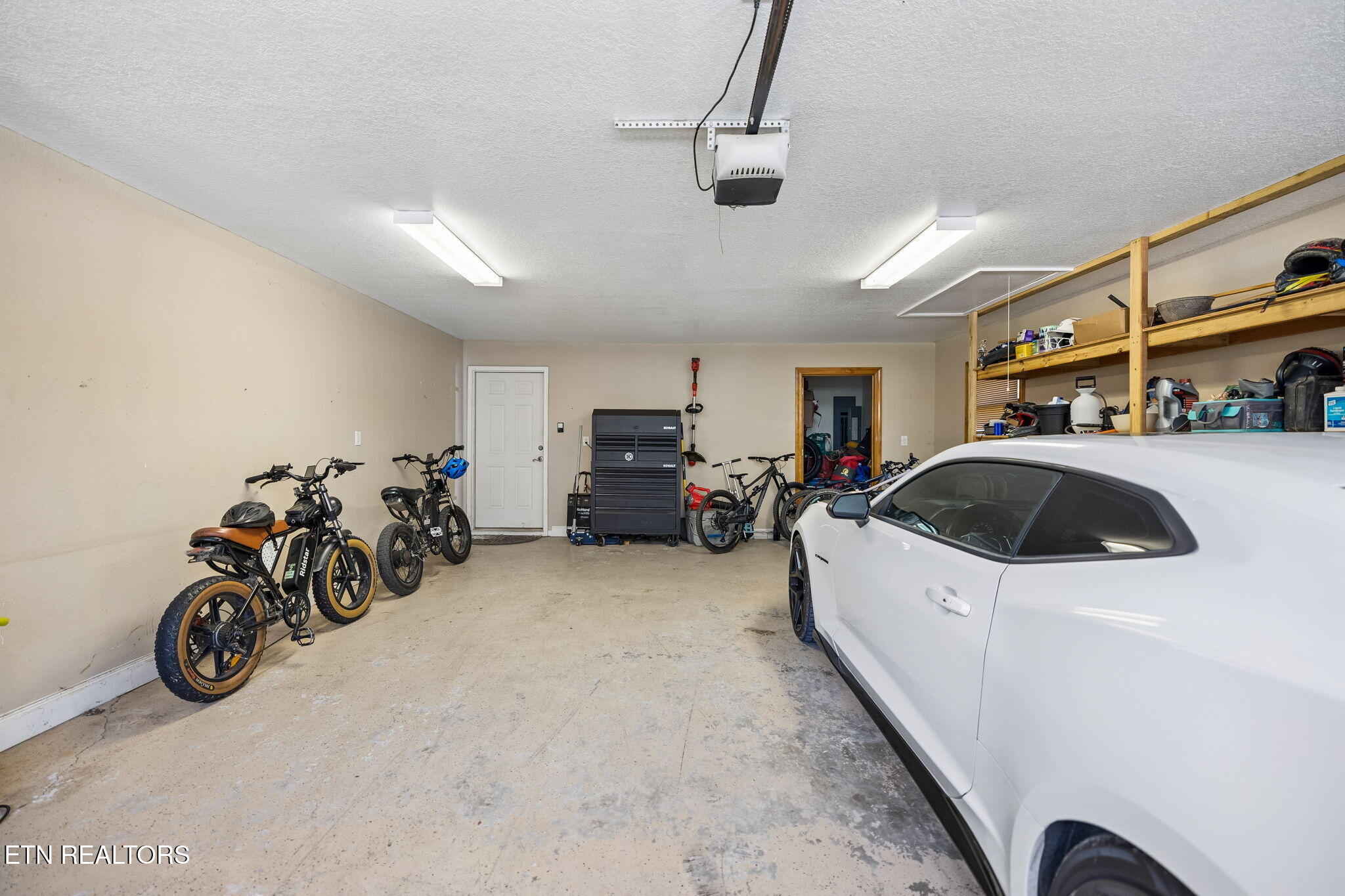 677 Twin Hills Lane Jacksboro TN 37757