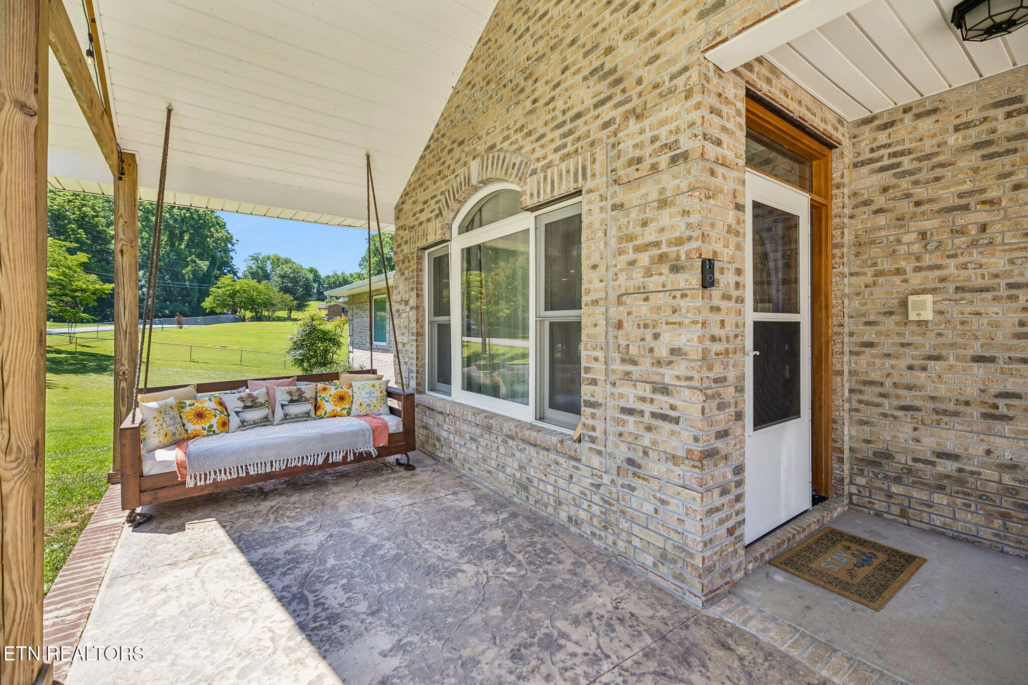 677 Twin Hills Lane Jacksboro TN 37757