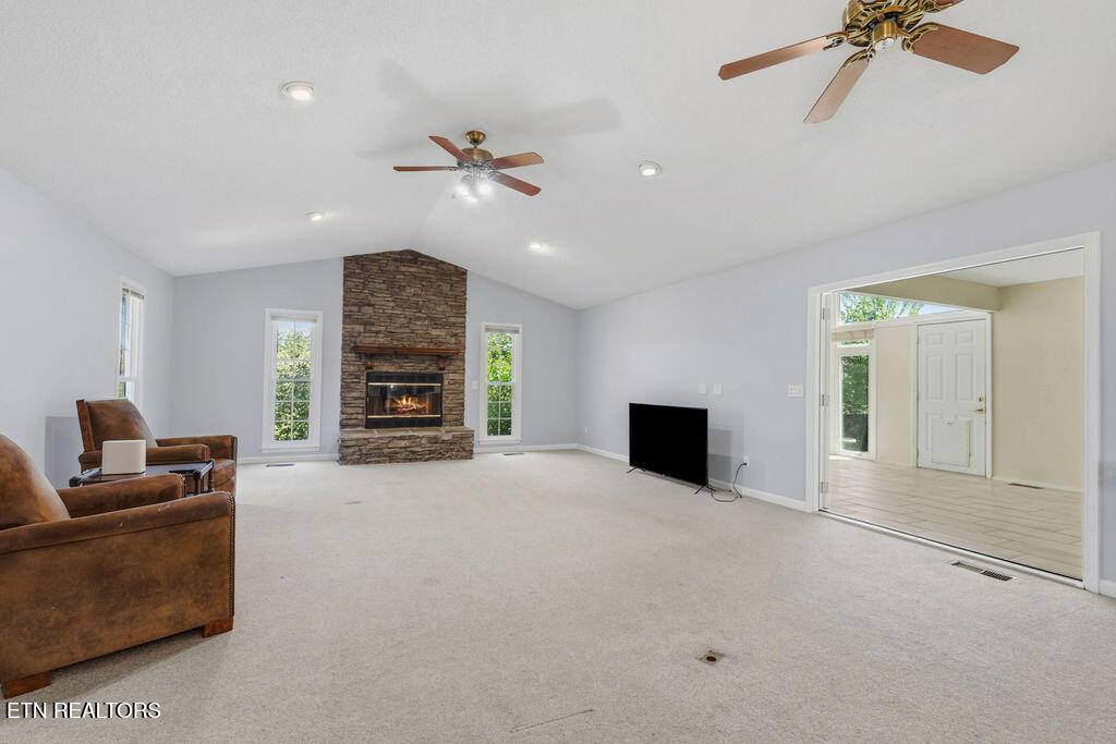 108 Chahyga Way Loudon TN 37774