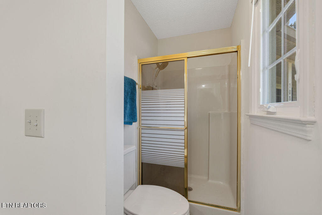 108 Chahyga Way Loudon TN 37774