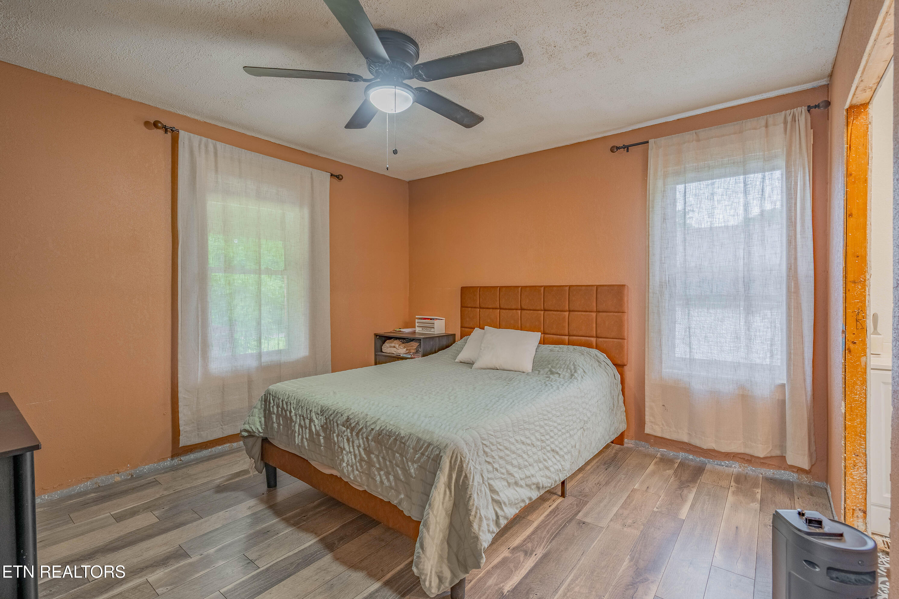 222 Walden Avenue Oliver Springs TN 37840
