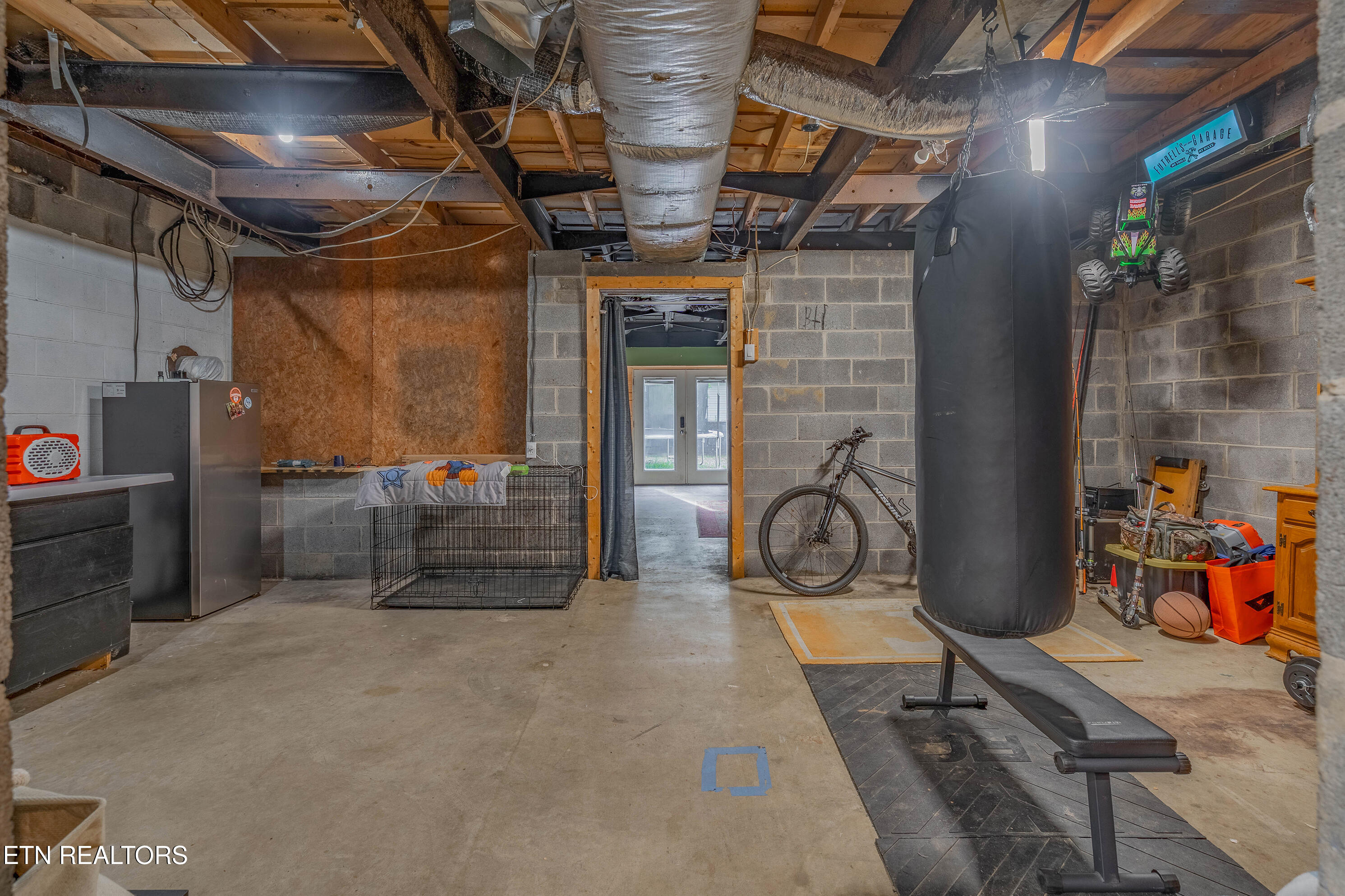 222 Walden Avenue Oliver Springs TN 37840