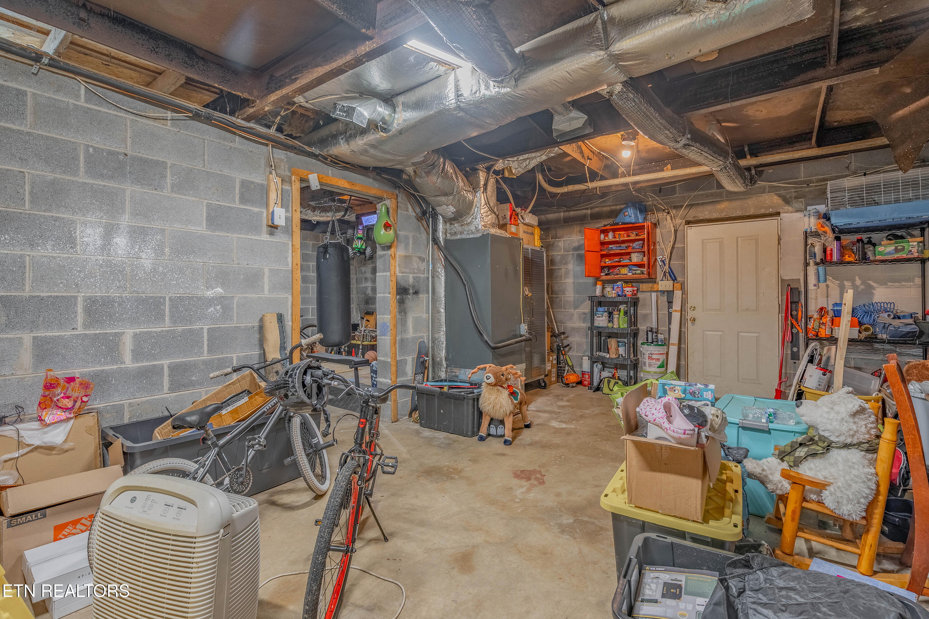 222 Walden Avenue Oliver Springs TN 37840