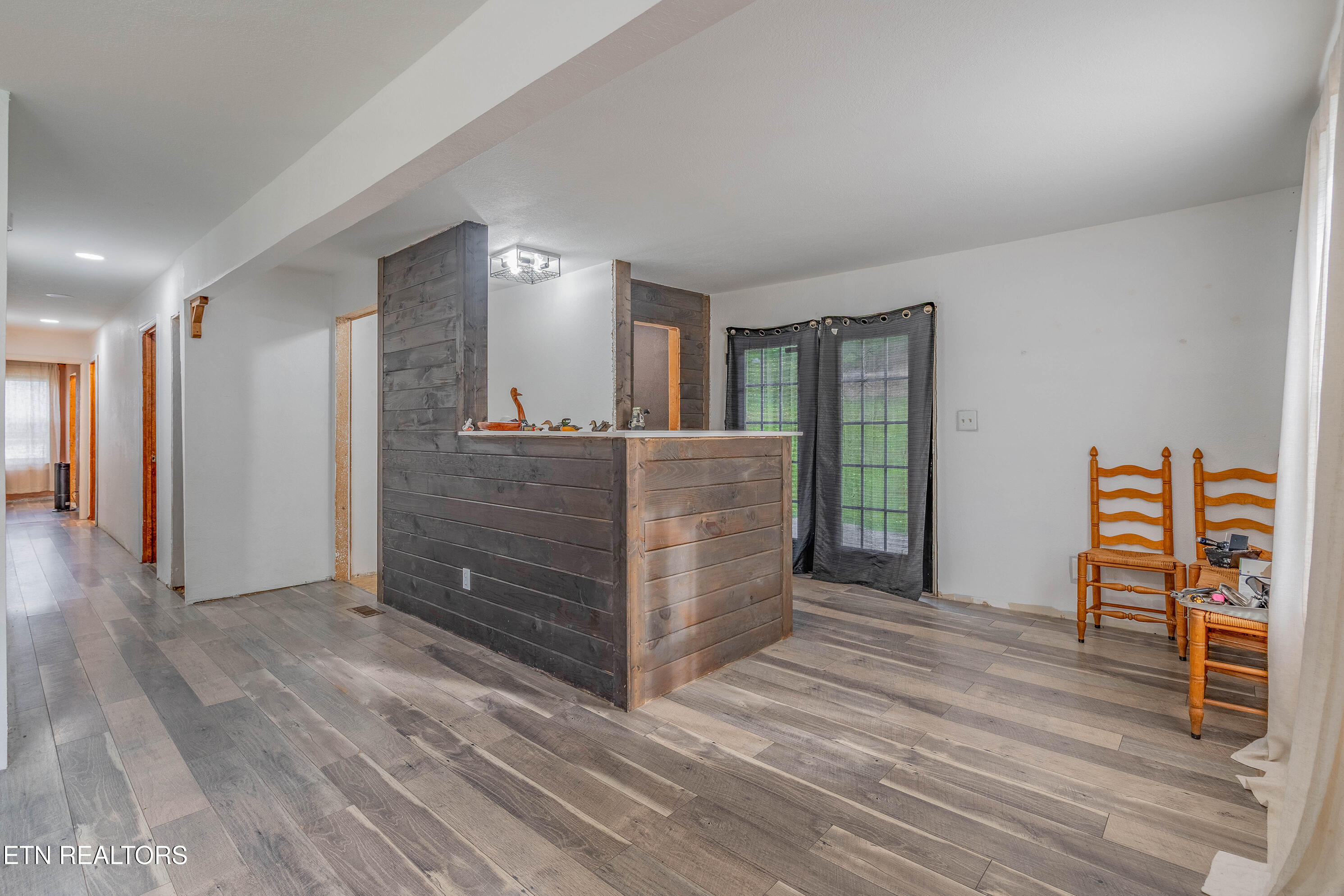 222 Walden Avenue Oliver Springs TN 37840