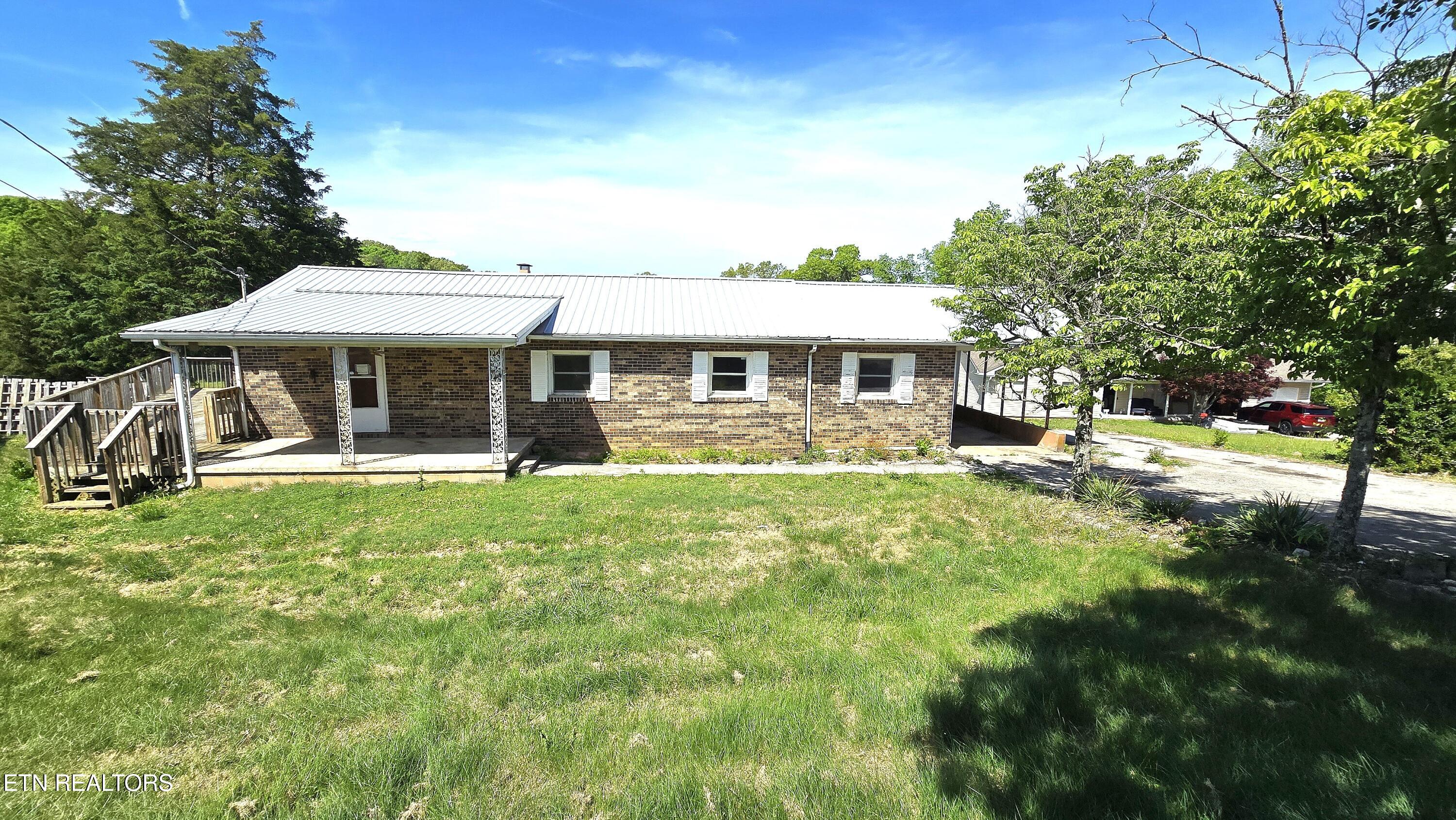 2150 Pinecrest Circle Lenoir City TN 37772