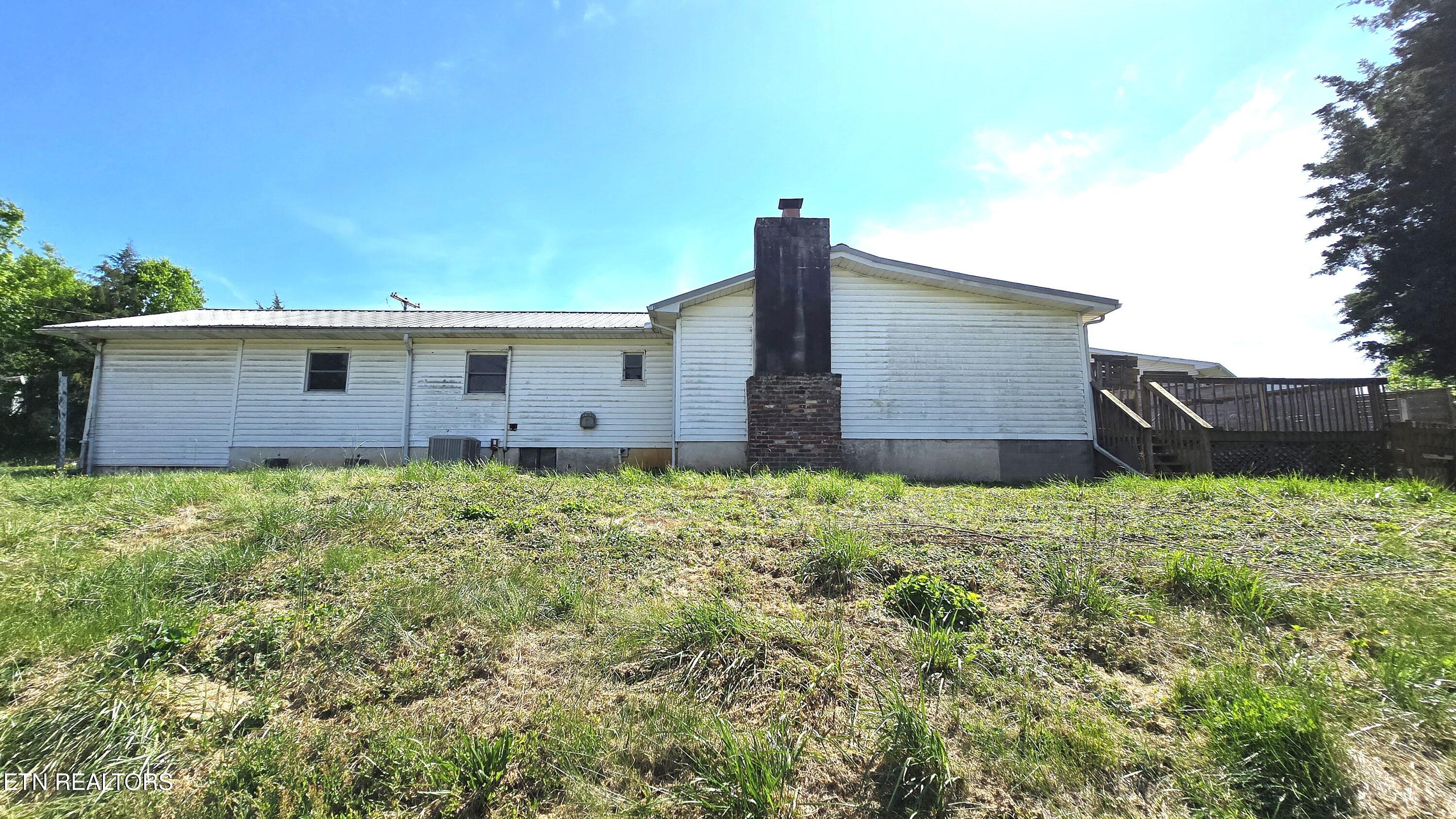 2150 Pinecrest Circle Lenoir City TN 37772