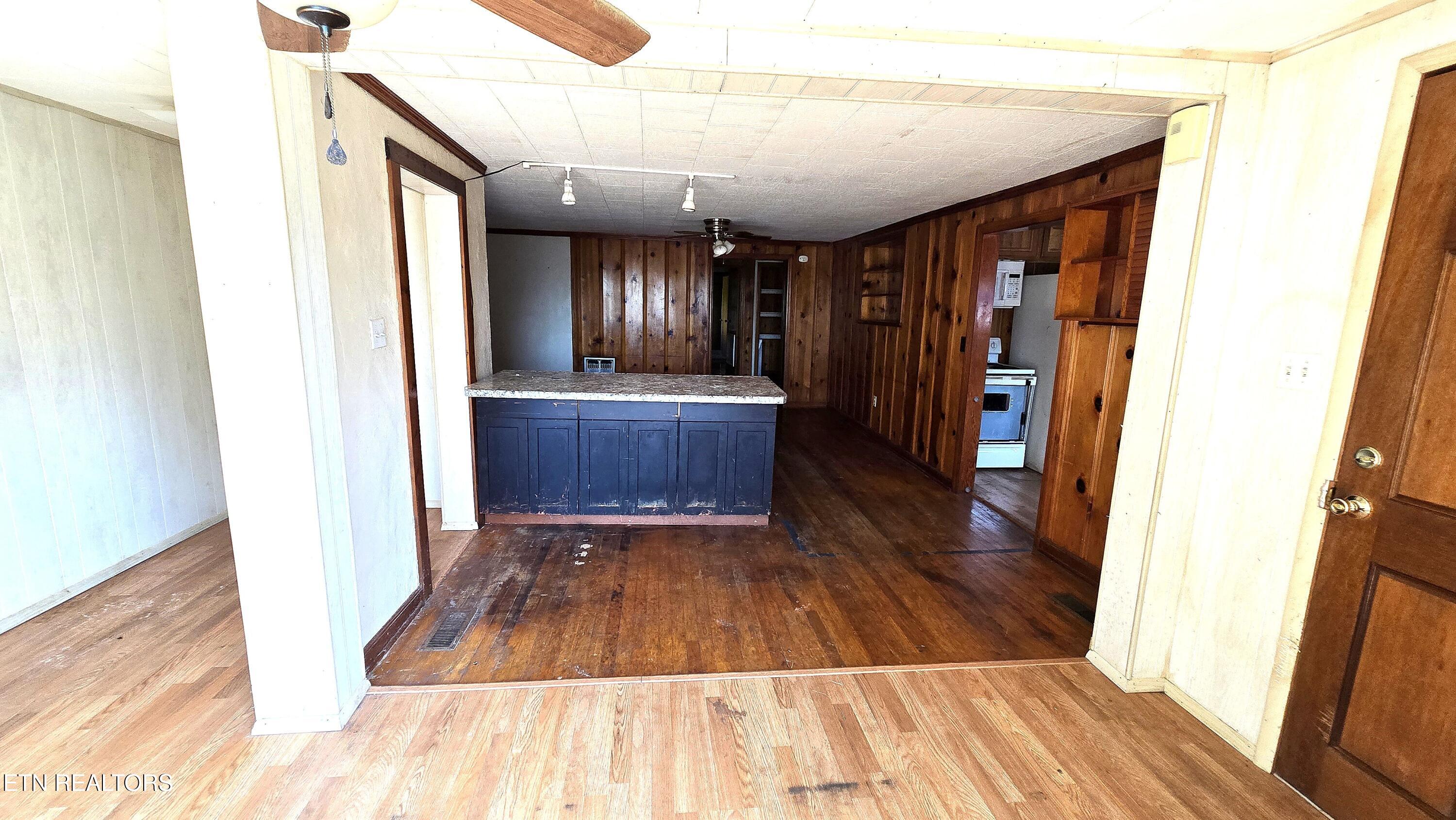 2150 Pinecrest Circle Lenoir City TN 37772