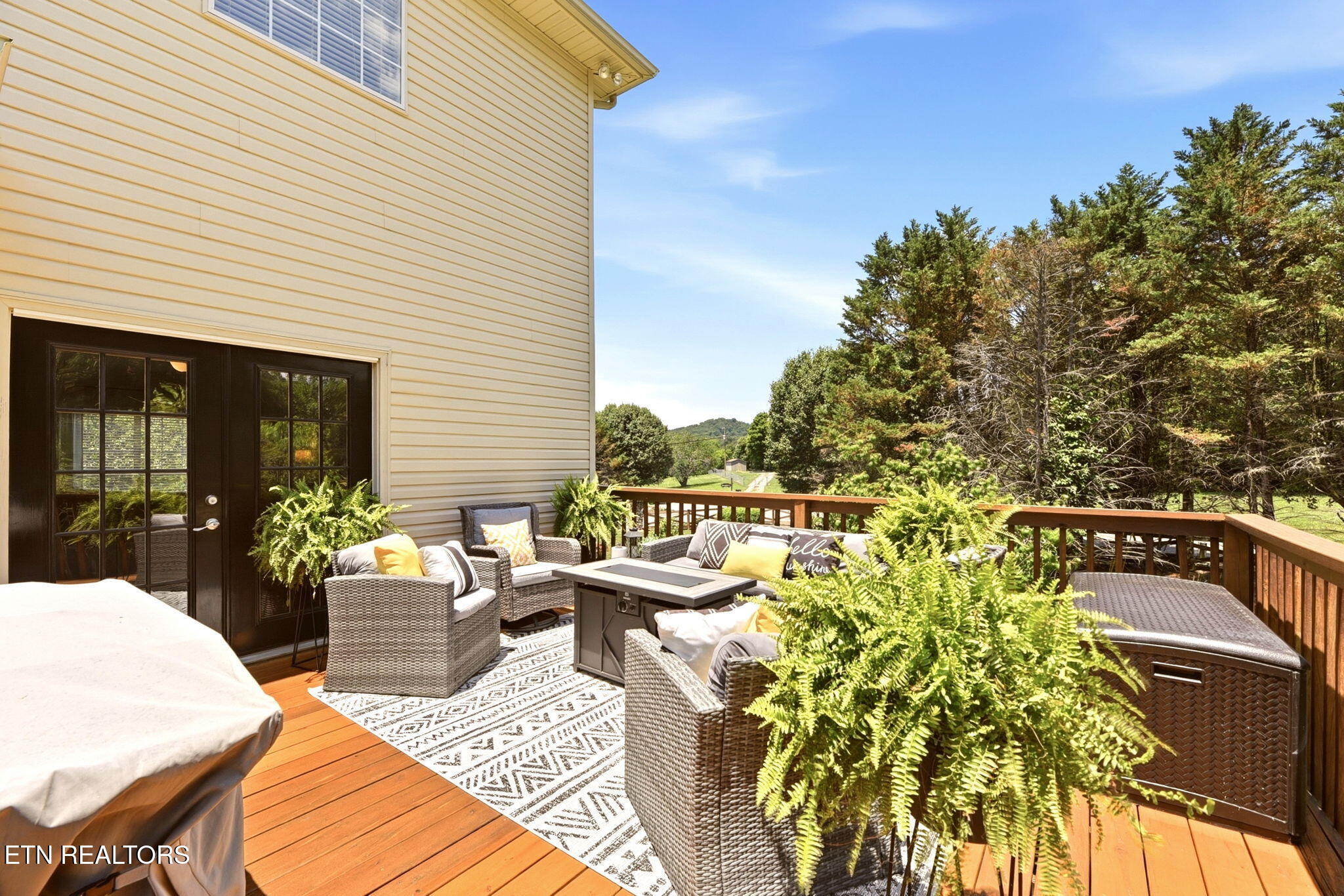 2040 Saint Gregorys Court Knoxville TN 37931