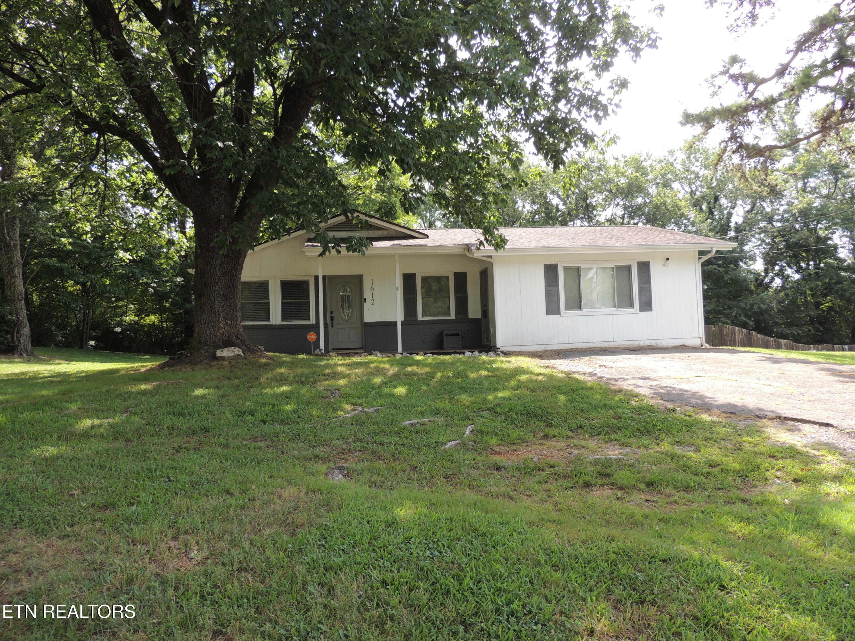 1612 Bradshaw Garden Road Knoxville TN 37912