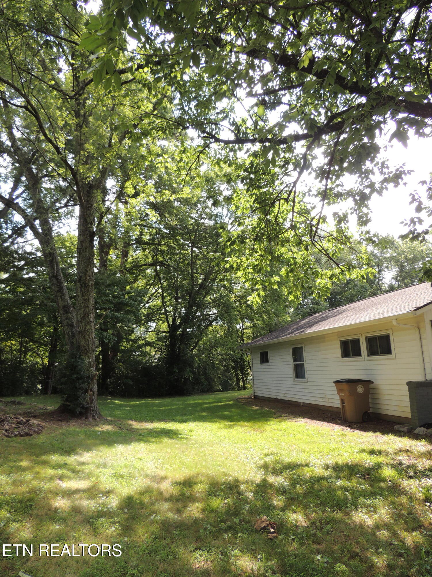 1612 Bradshaw Garden Road Knoxville TN 37912