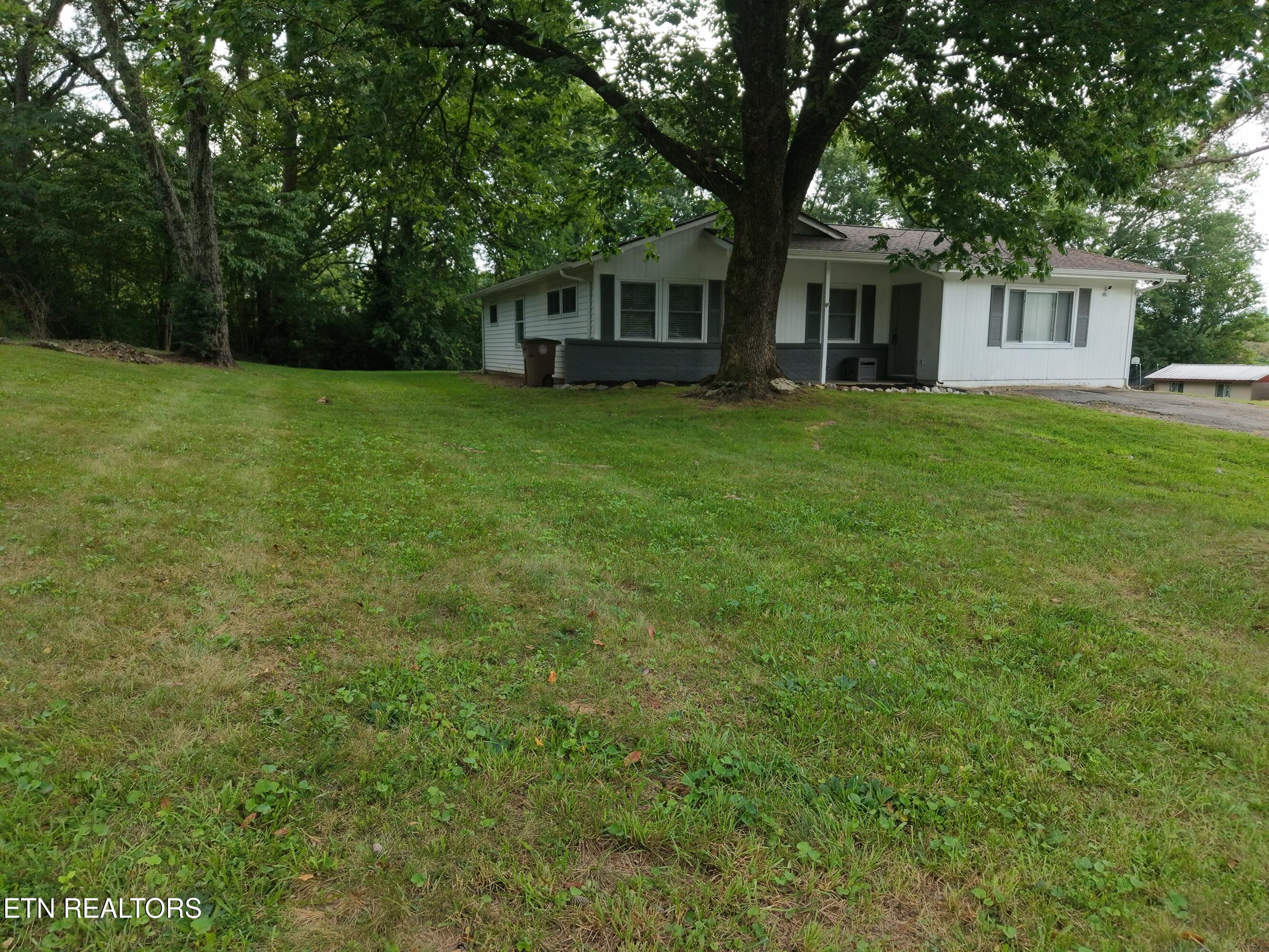 1612 Bradshaw Garden Road Knoxville TN 37912