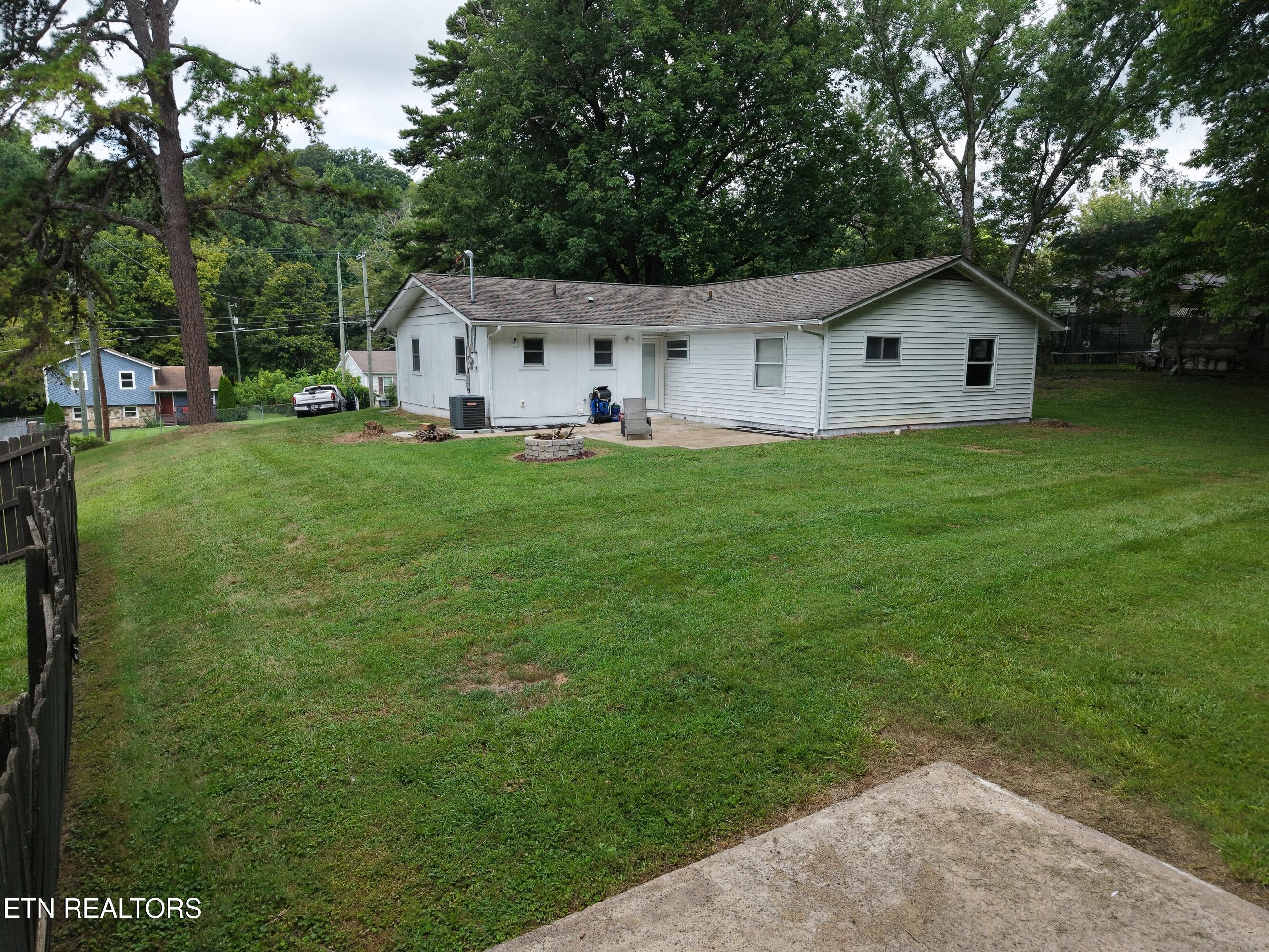 1612 Bradshaw Garden Road Knoxville TN 37912