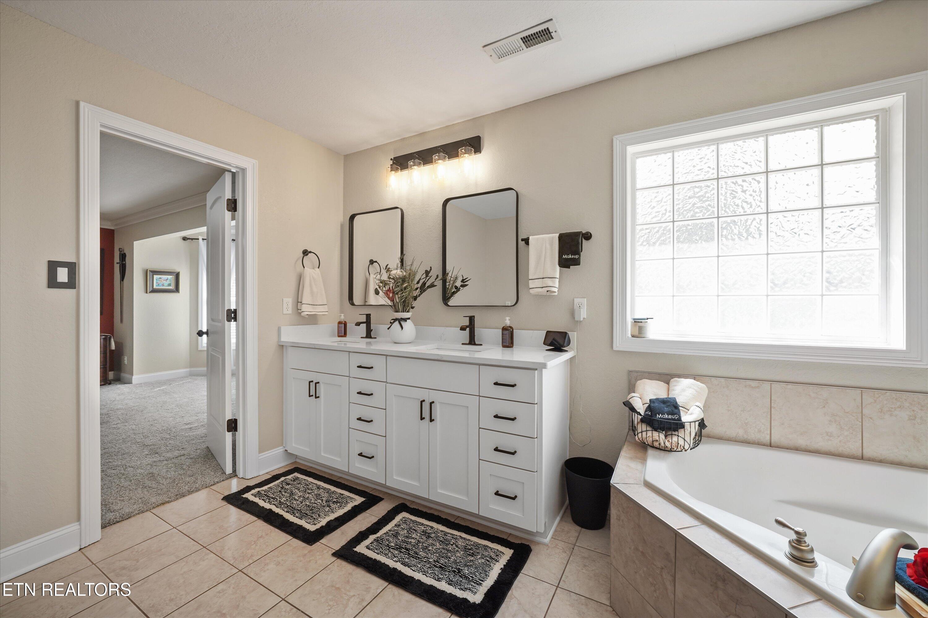 130 Flora Drive Lenoir City TN 37771